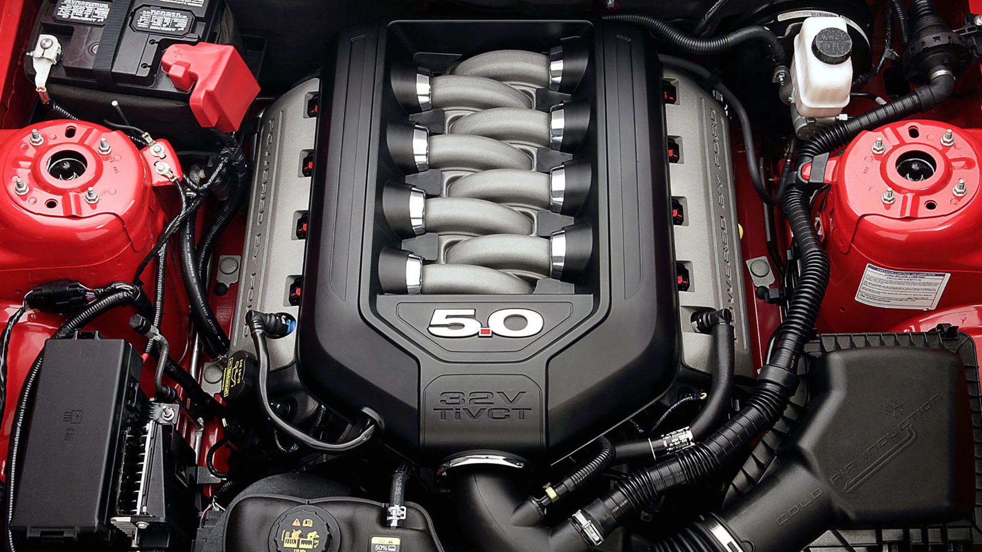 Звук двигателя форд. Ford Mustang 5.0 v8 двигатель. Ford Mustang gt двигатель. Мотор. Ford Mustang 2011 engine.
