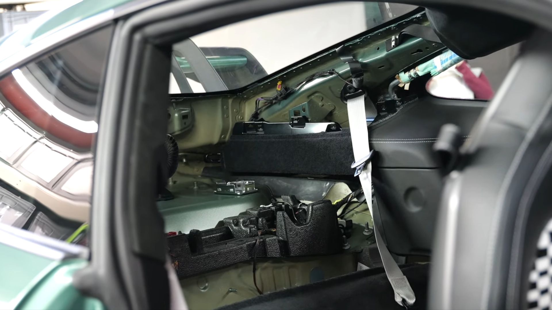 Why This Porsche 911 GT3 Owner Decided To Install Rear Seats