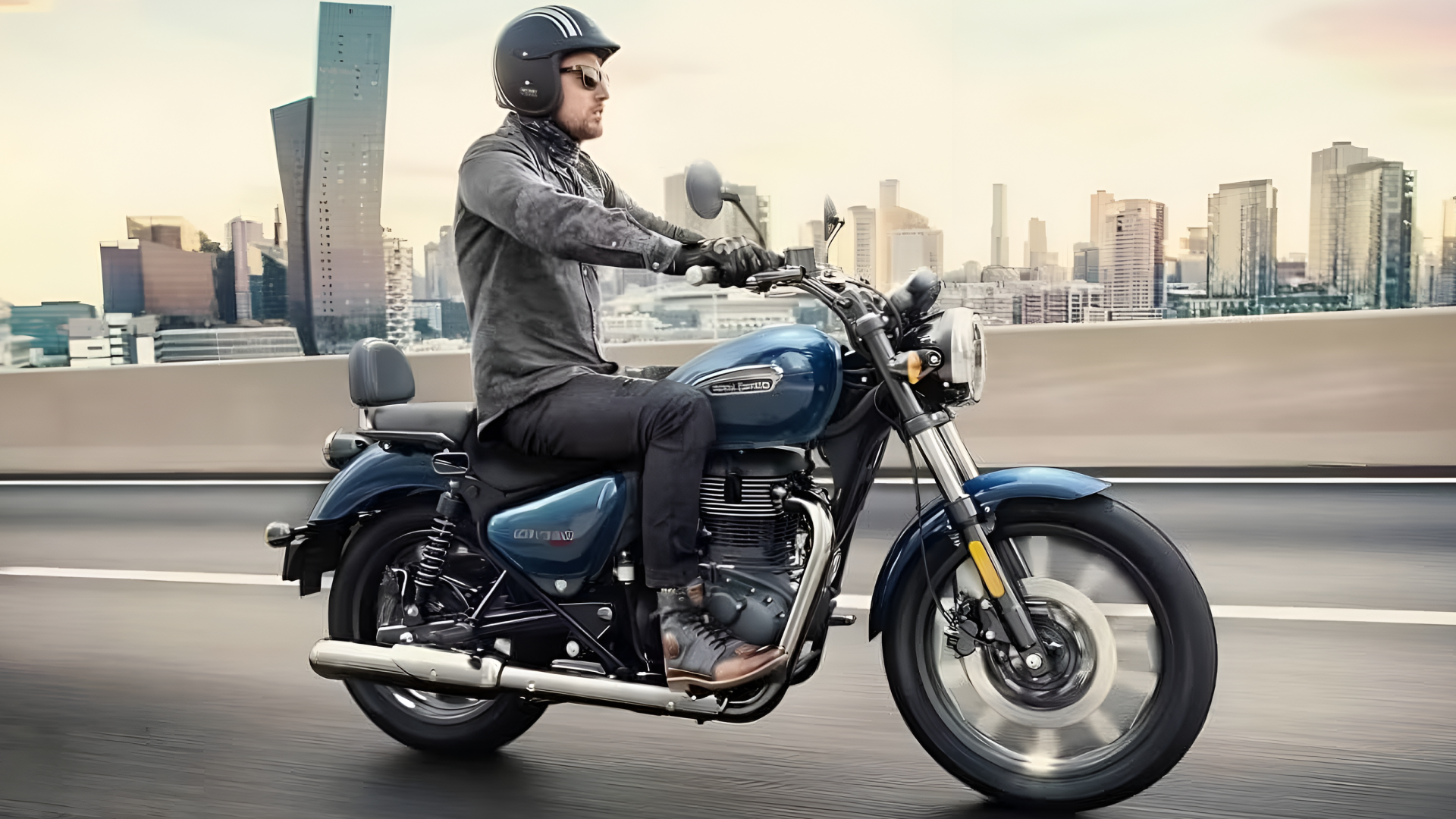 2023 Royal Enfield Meteor 350 accelerating on the road
