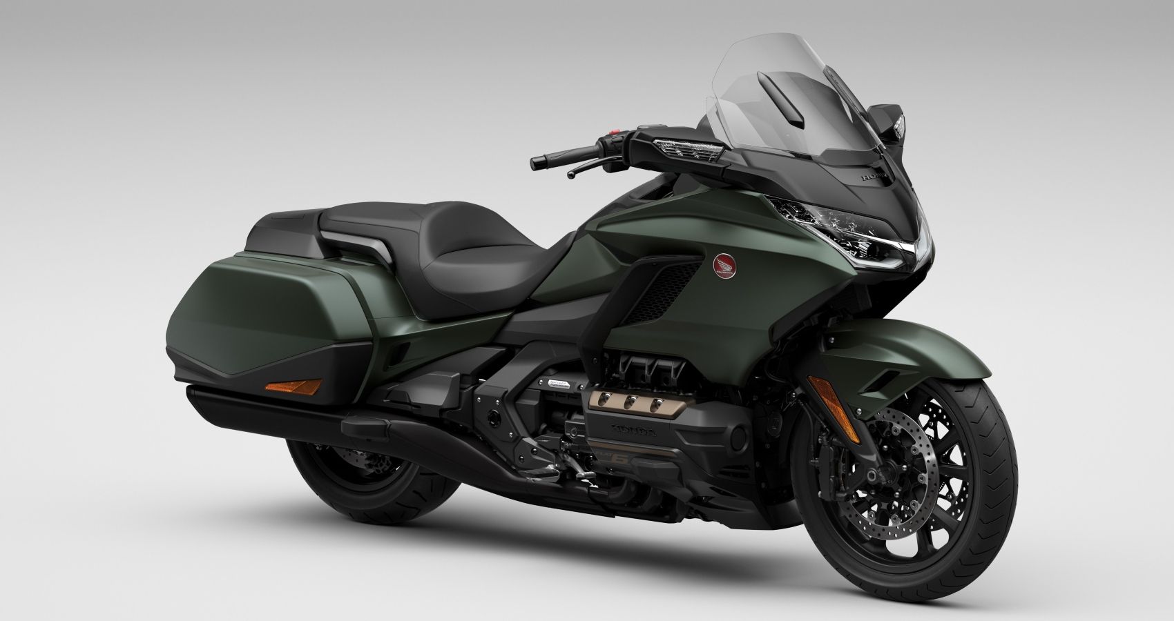 Perfil frontal de três quartos do Honda Goldwing 2024