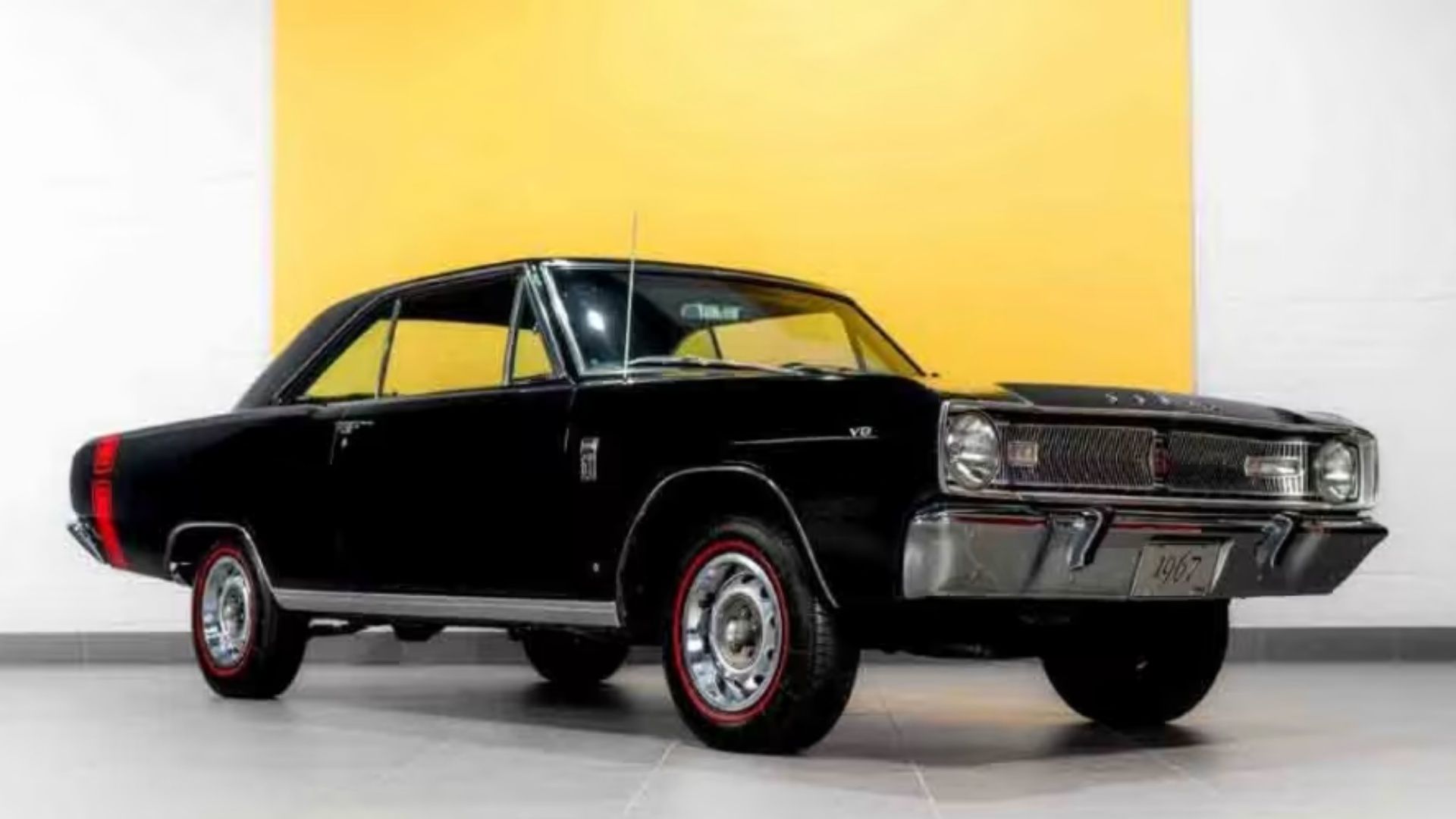 Imagens de Dodge Dart 1967 preto