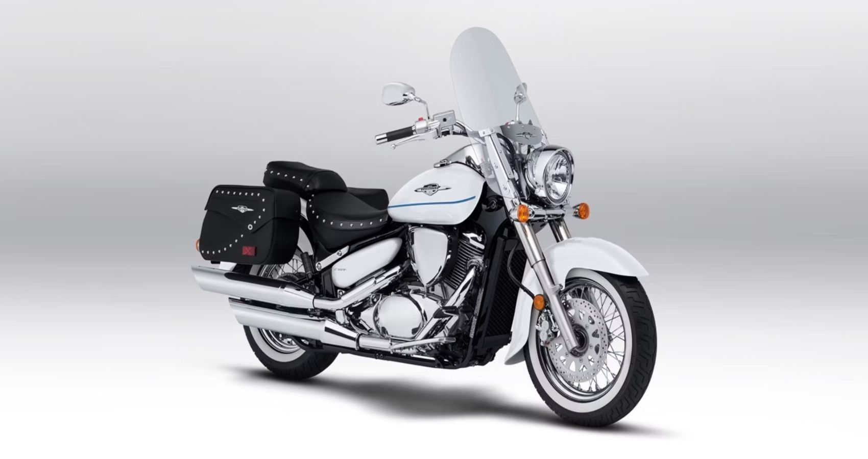 Perfil frontal de três quartos do 2024 Suzuki Boulevard C50T