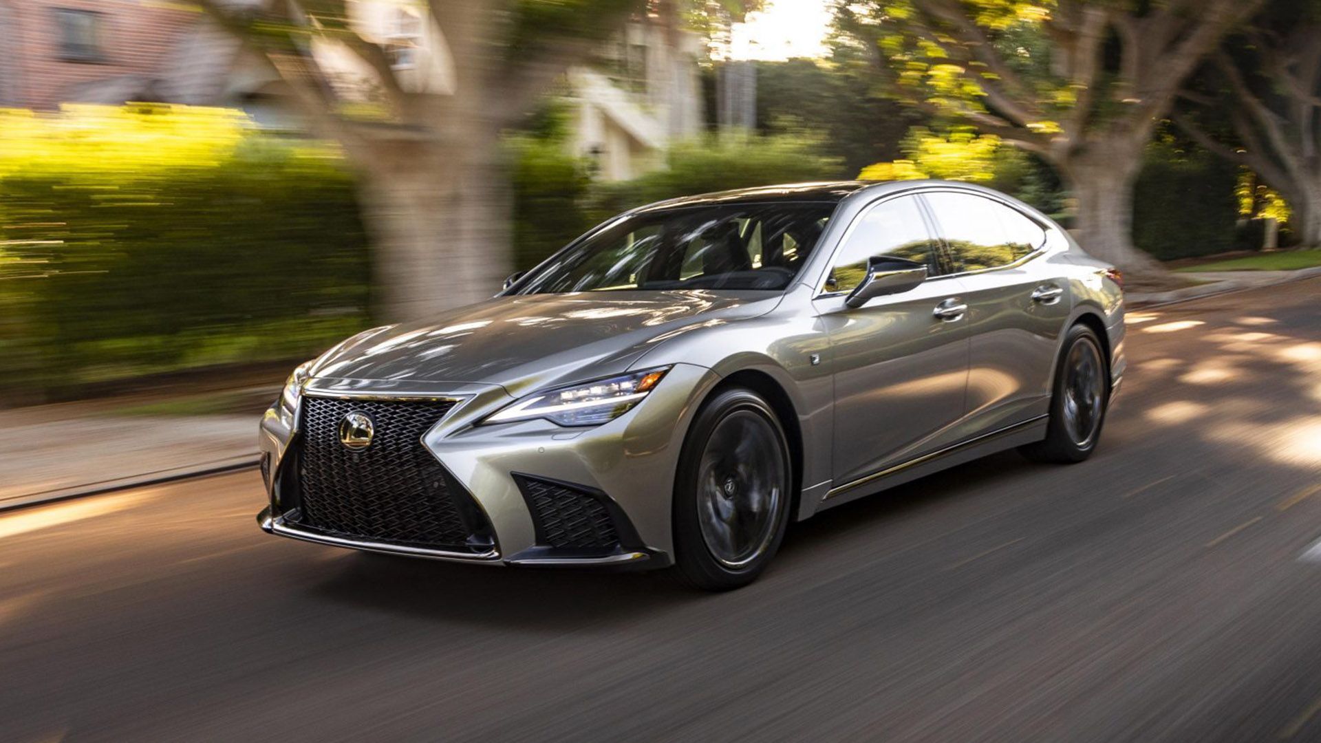 10 Cool And Luxurious Features From New Lexus Cars