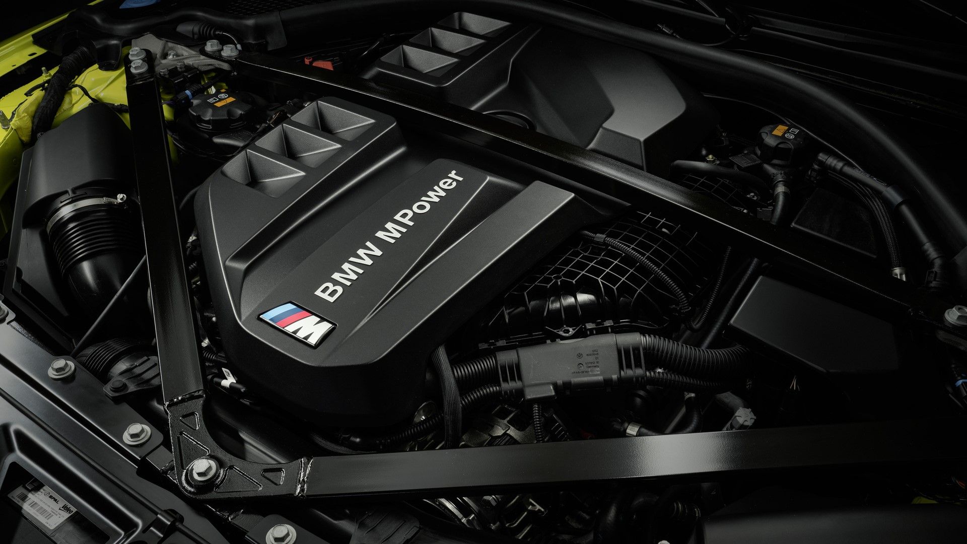 BMW M4 Engine bay