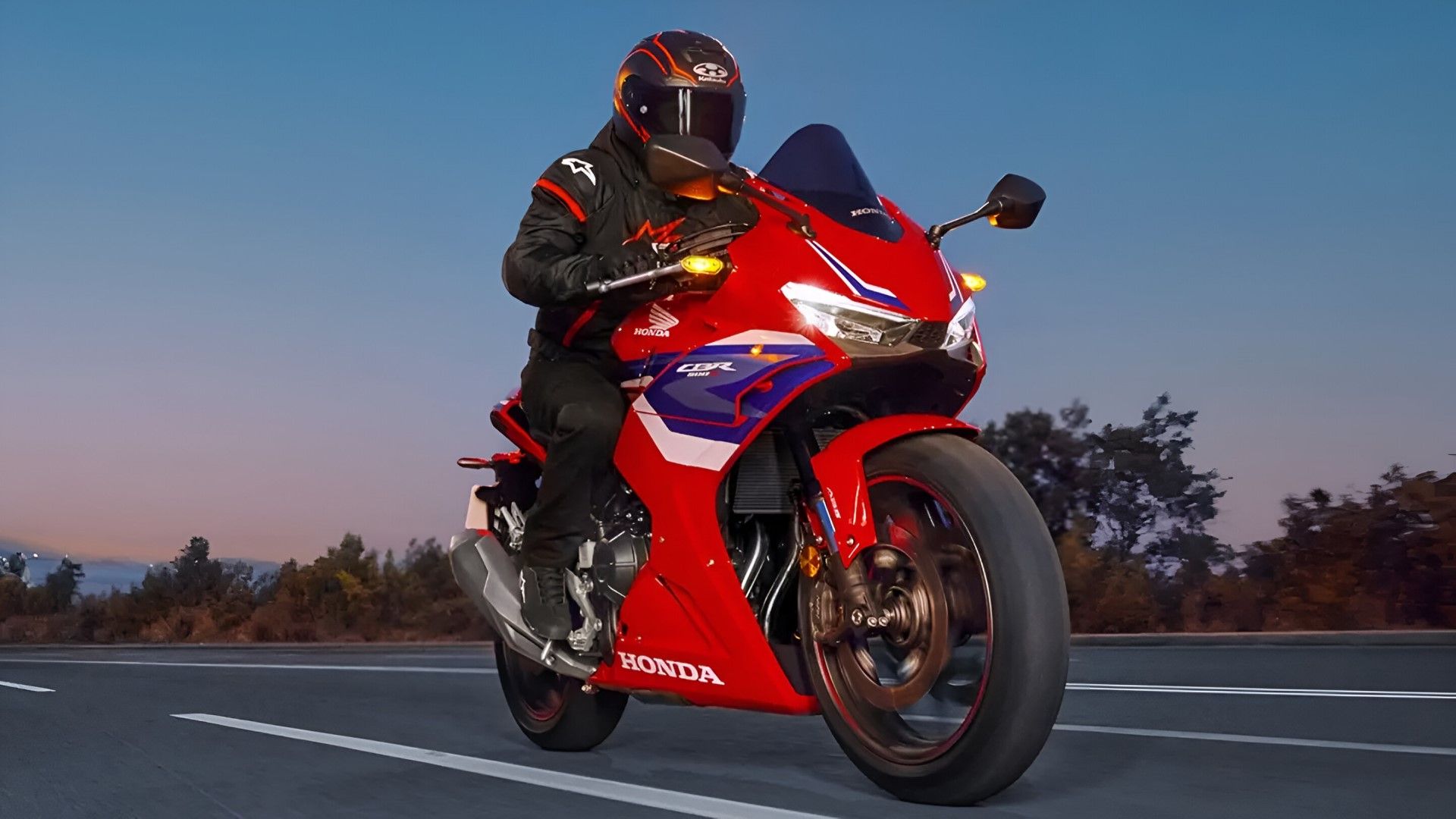2024 Honda CBR500R recebe uma série de recursos de assistência eletrônica