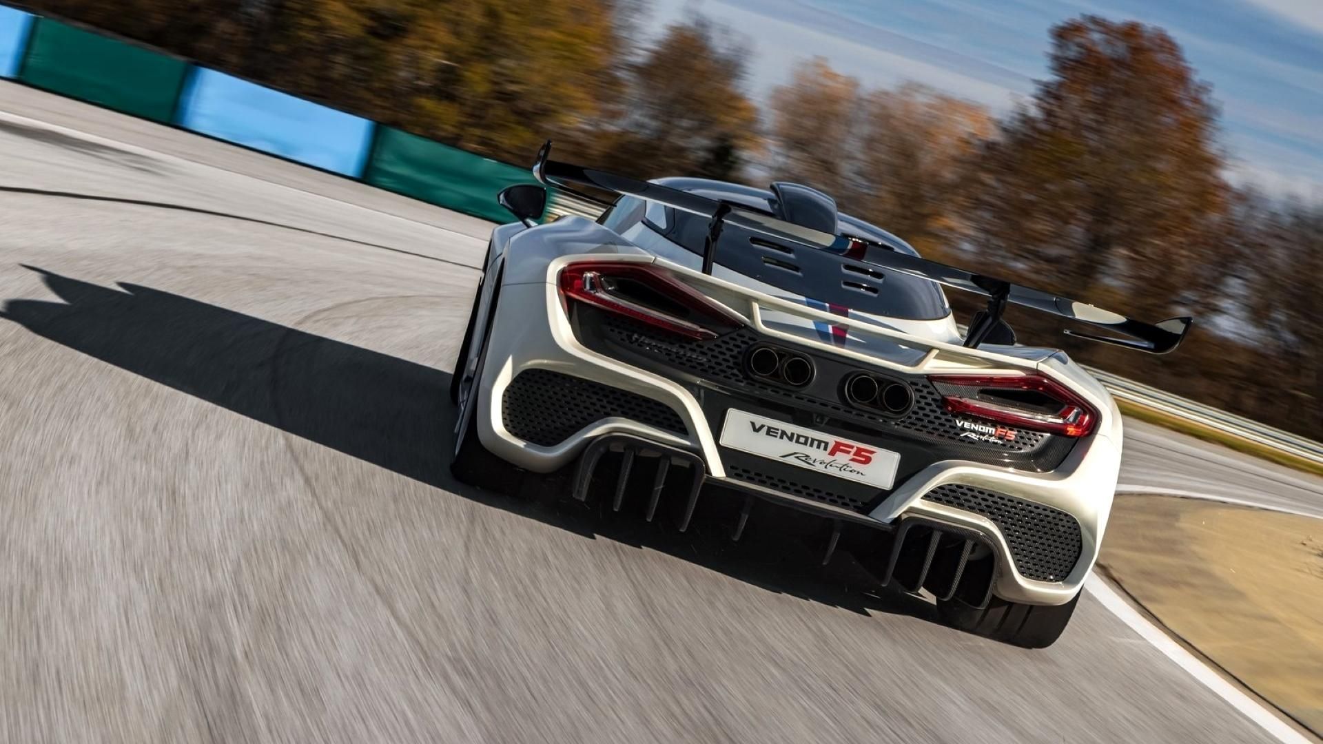 The Most Powerful Car Engine In The World