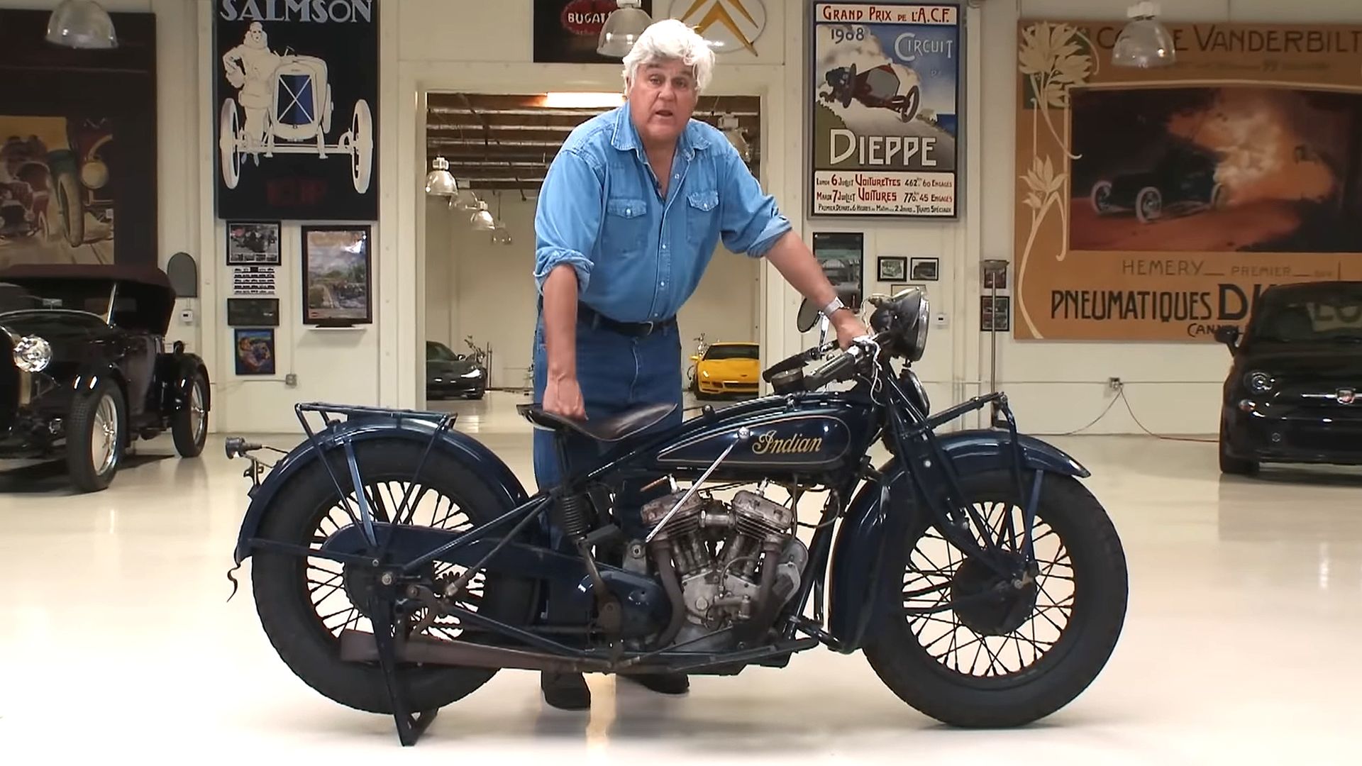 Motocicleta vintage Indian 101 Scout de 1931 da Jay Leno's Garage