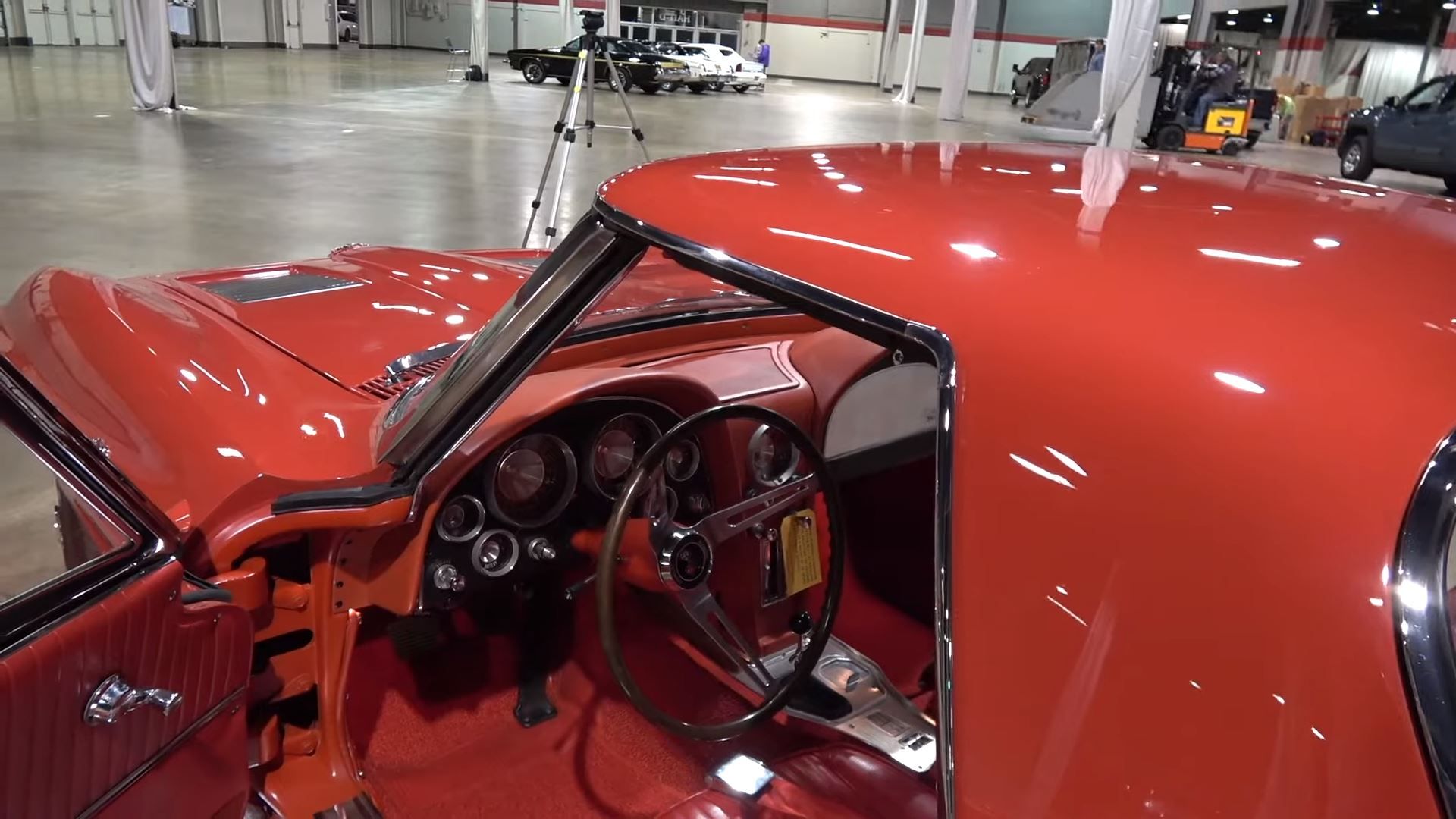 Interior do Chevrolet Corvette 427 1963