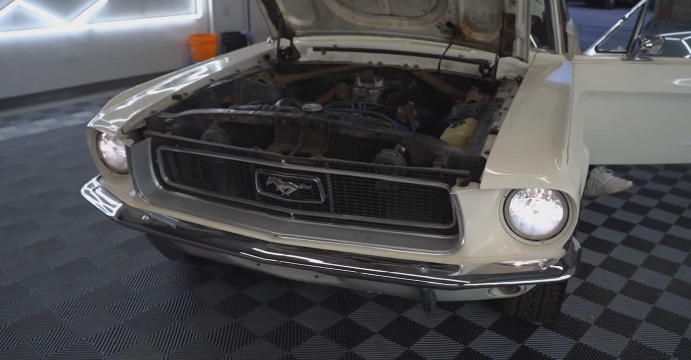 Motor Ford Mustang 1968 branco