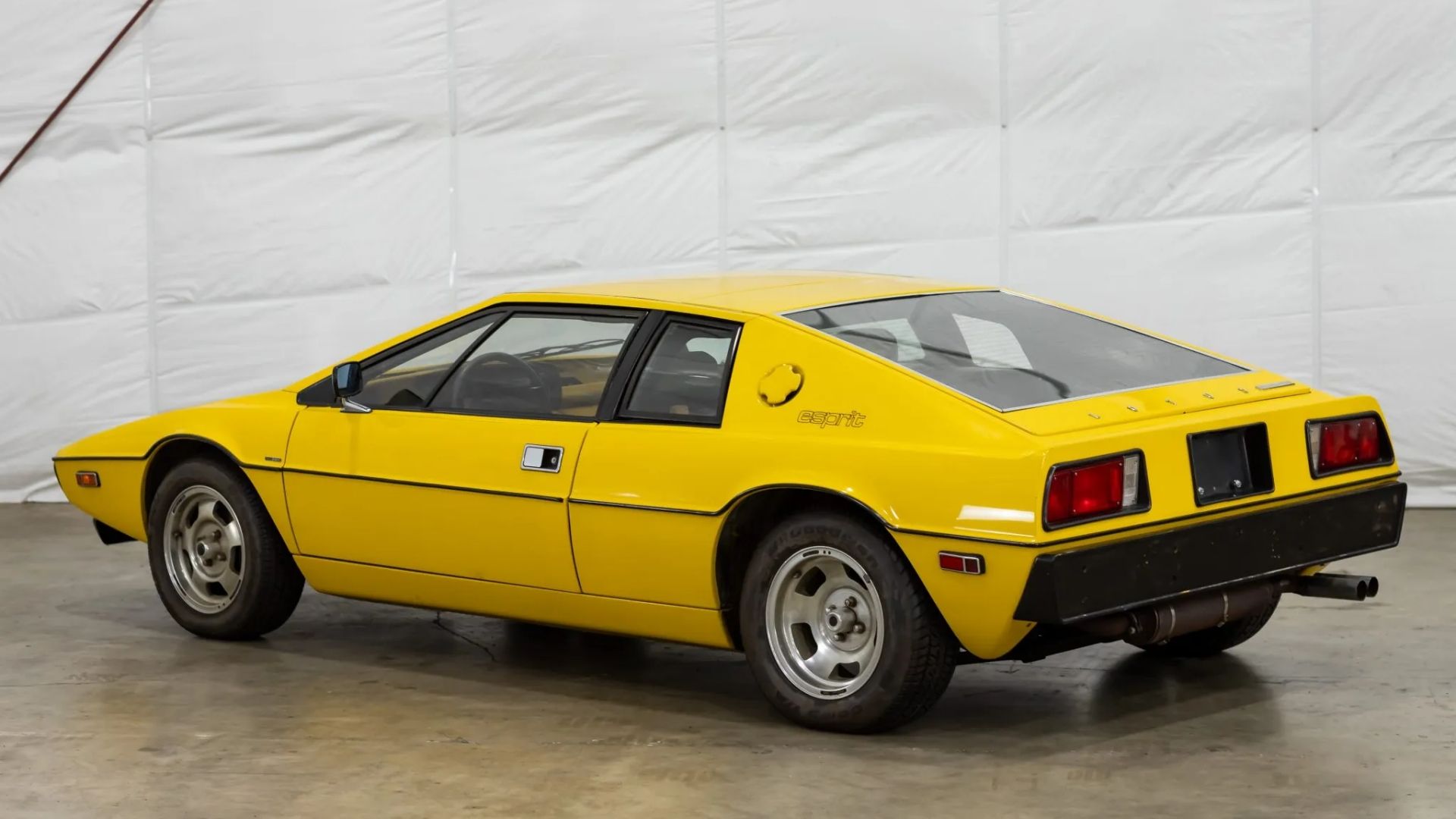1977 Lotus Esprit S1 lado esquerdo, foto traseira