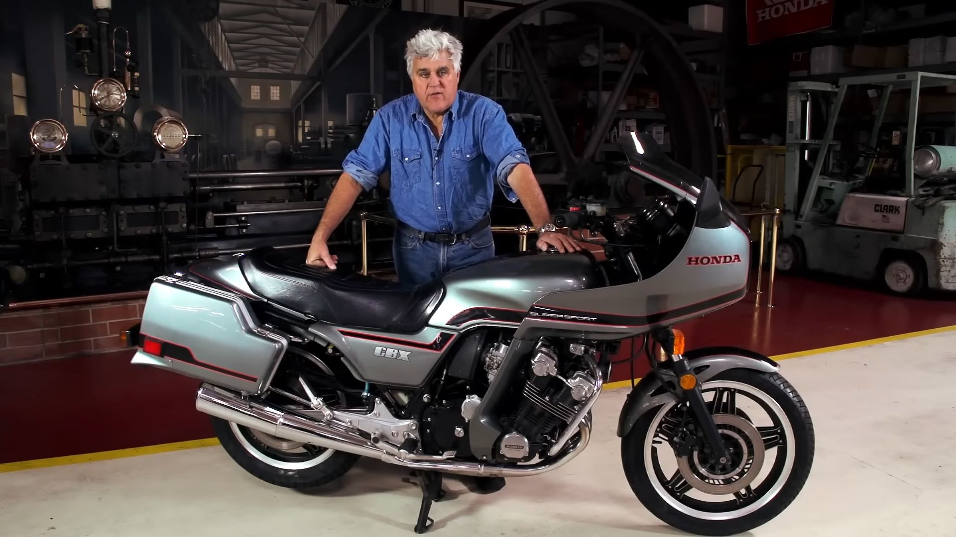 Motocicleta clássica Honda CBX 1981 da garagem de Jay Leno