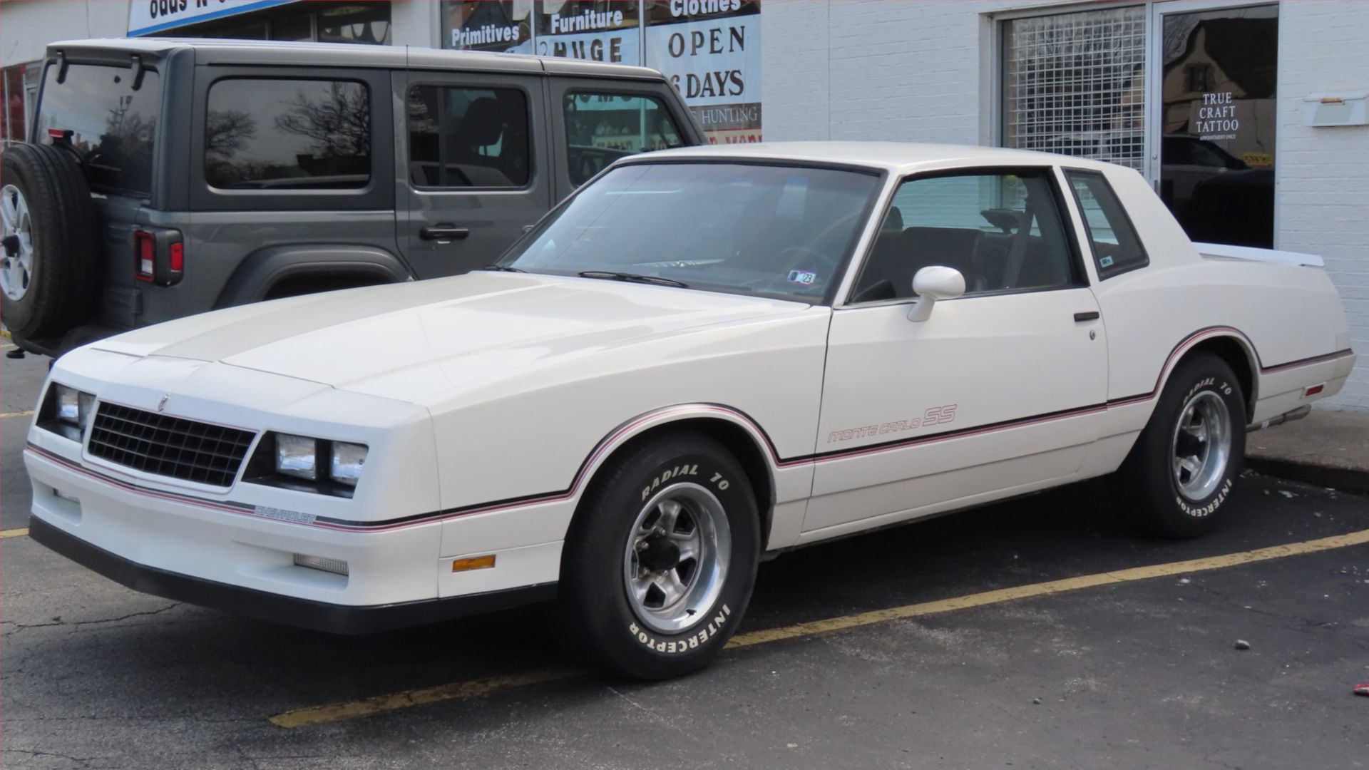 Chevrolet Monte Carlo SS 1985 frente 3/4