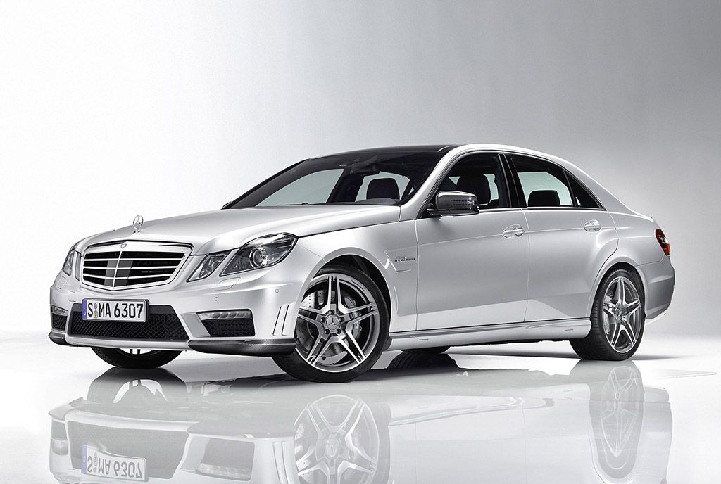 2010 Mercedes-Benz E63 AMG Sedã