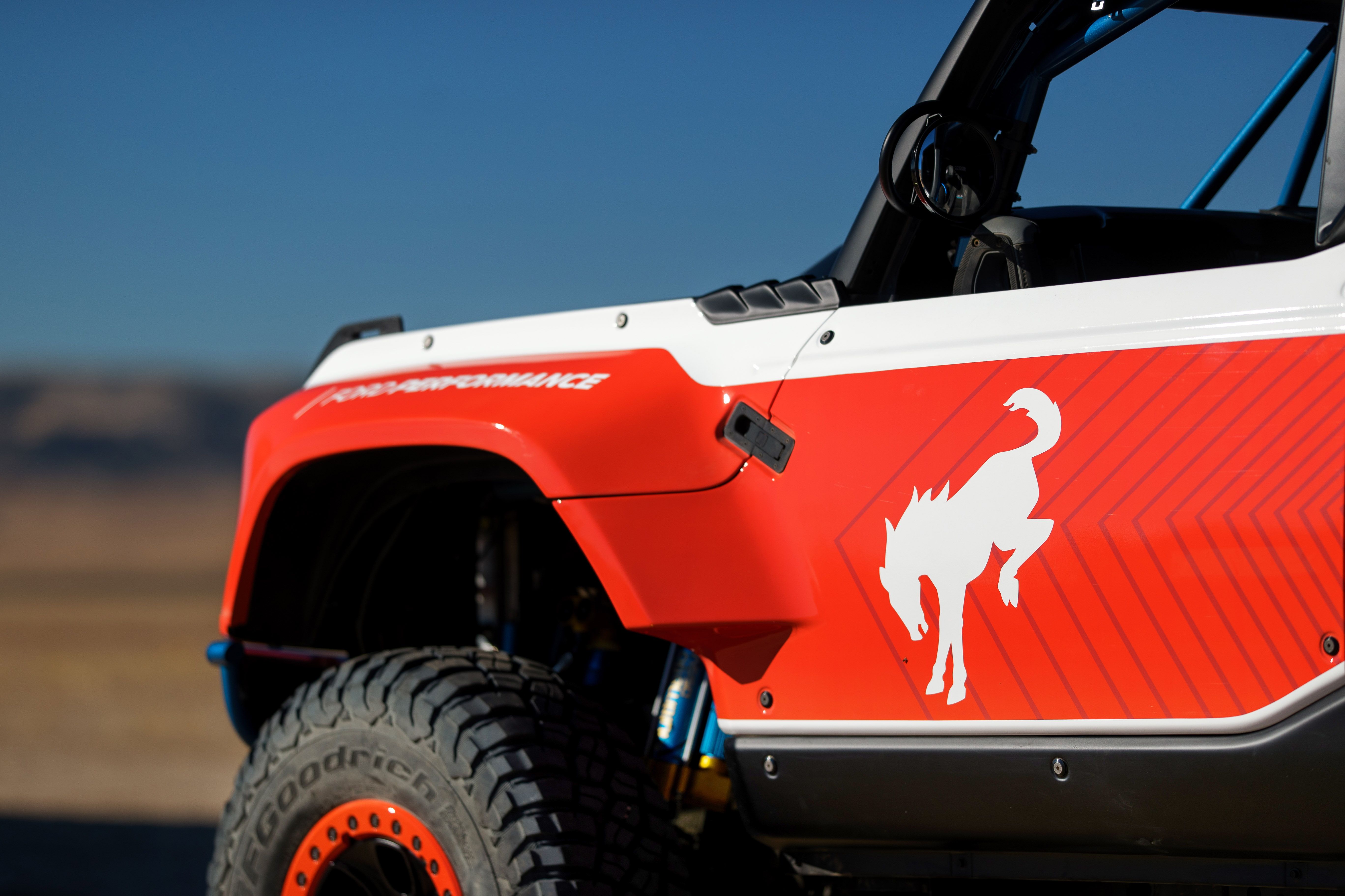 2023 Ford Bronco DR close-up da frente do lado do motorista