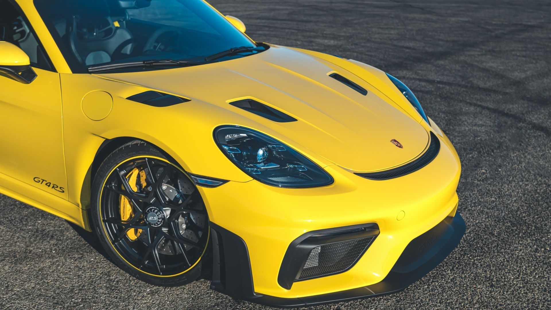 A Complete Guide To The 2024 Porsche 718 Cayman GT4 RS