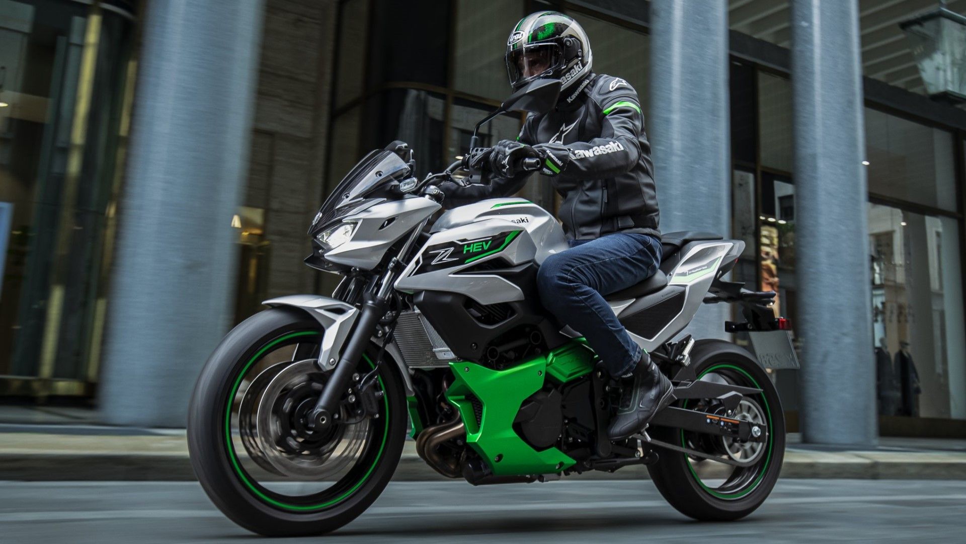 2024 Kawasaki Ninja Z7 Hybrid accelerating side profile view
