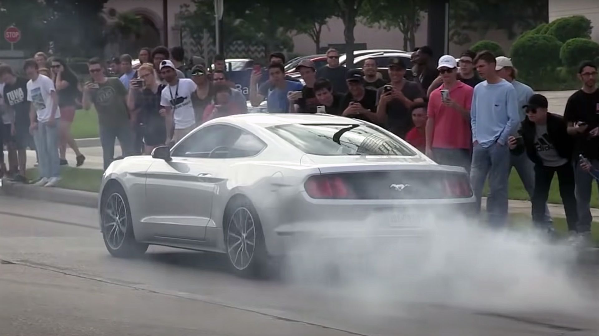 Cars and Coffee Ford Mustang burnouts
