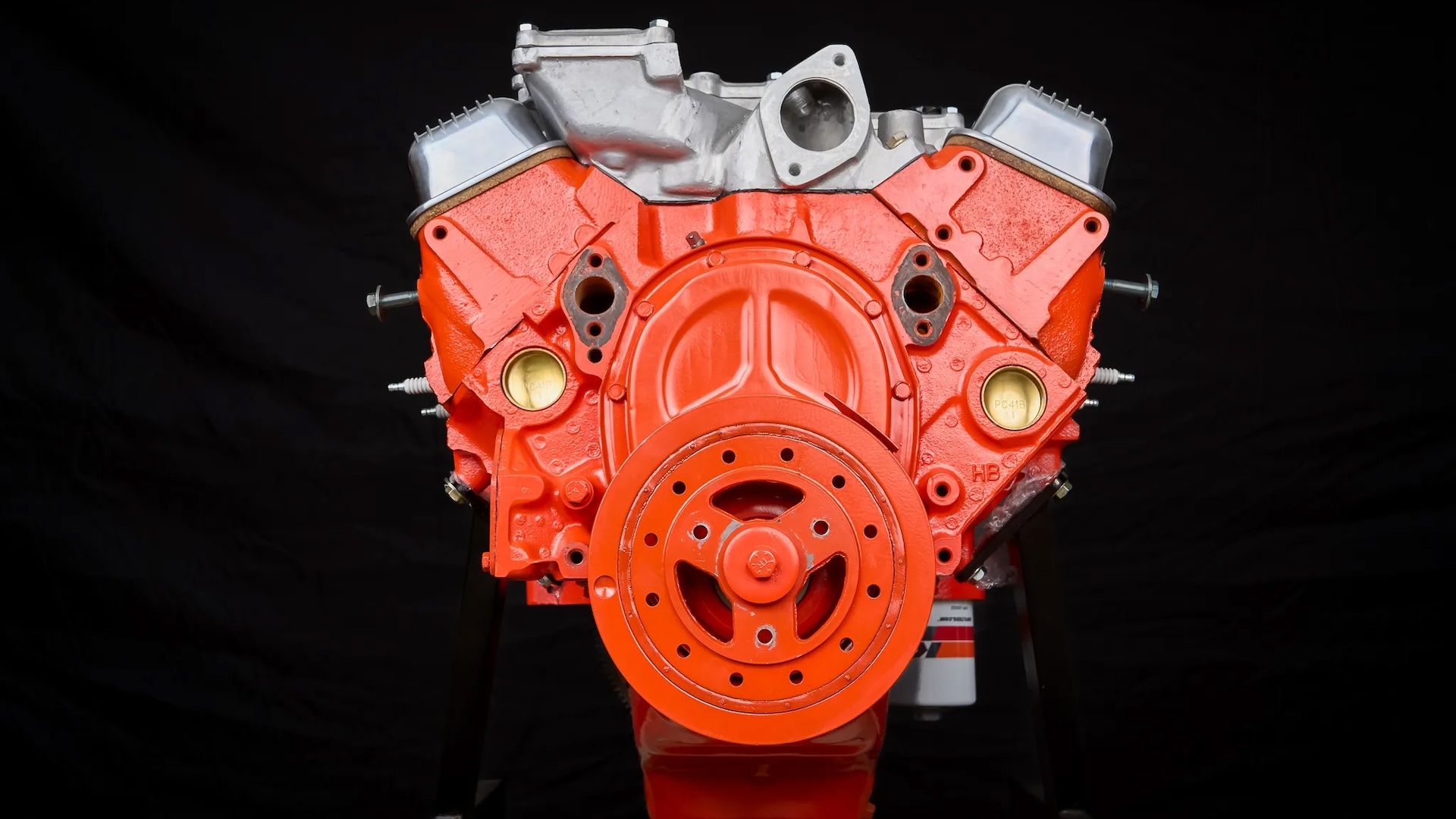302ci V8 Engine with Cross-Ram Intake Manifold 