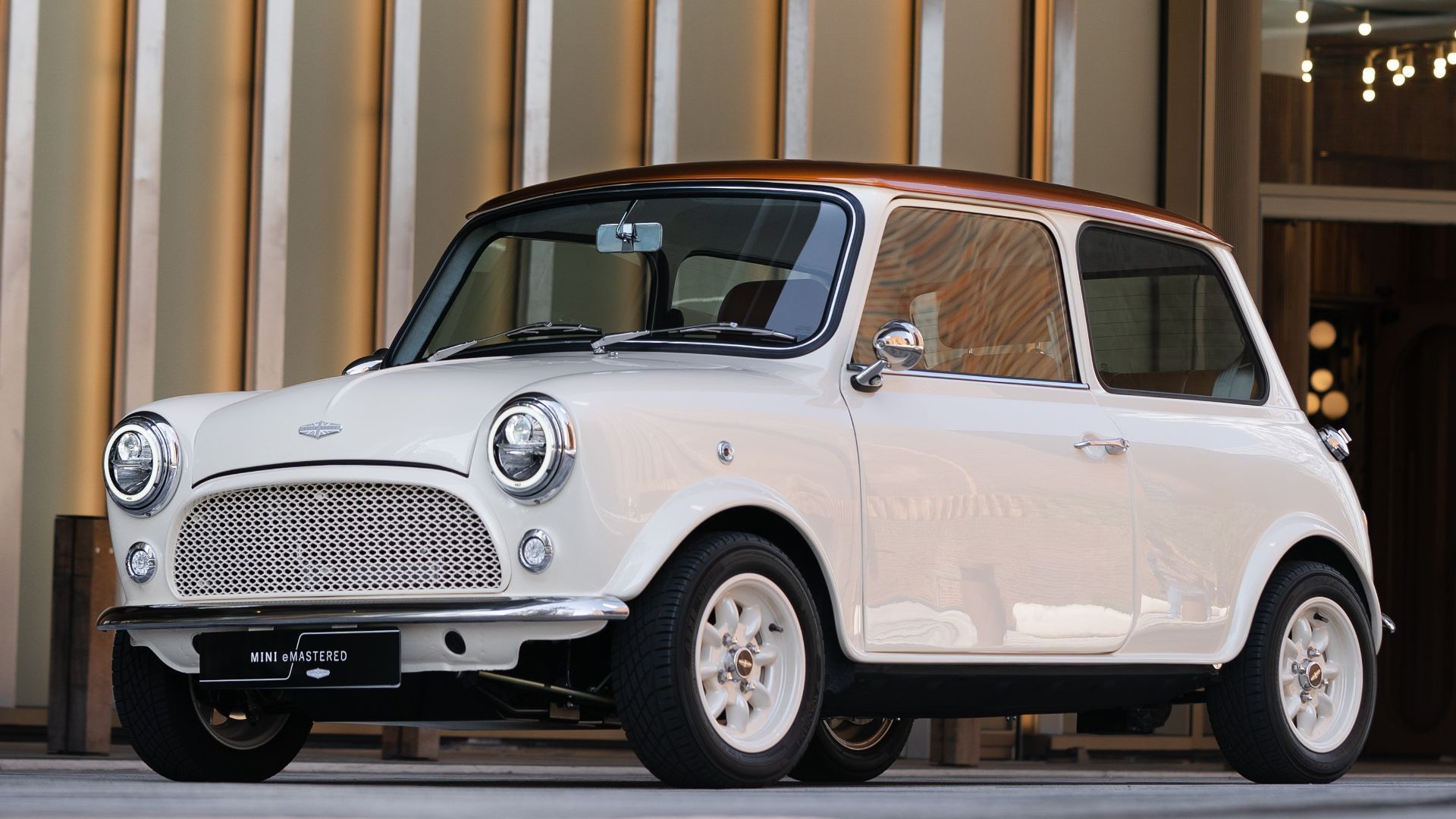 Driving The Mini eMastered, The Ultimate Eye Candy City Car