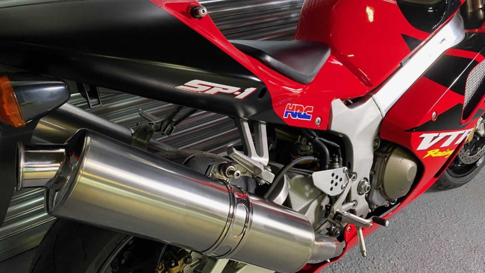 Sistema de escapamento em aço inoxidável Honda VTR 1000 SP1