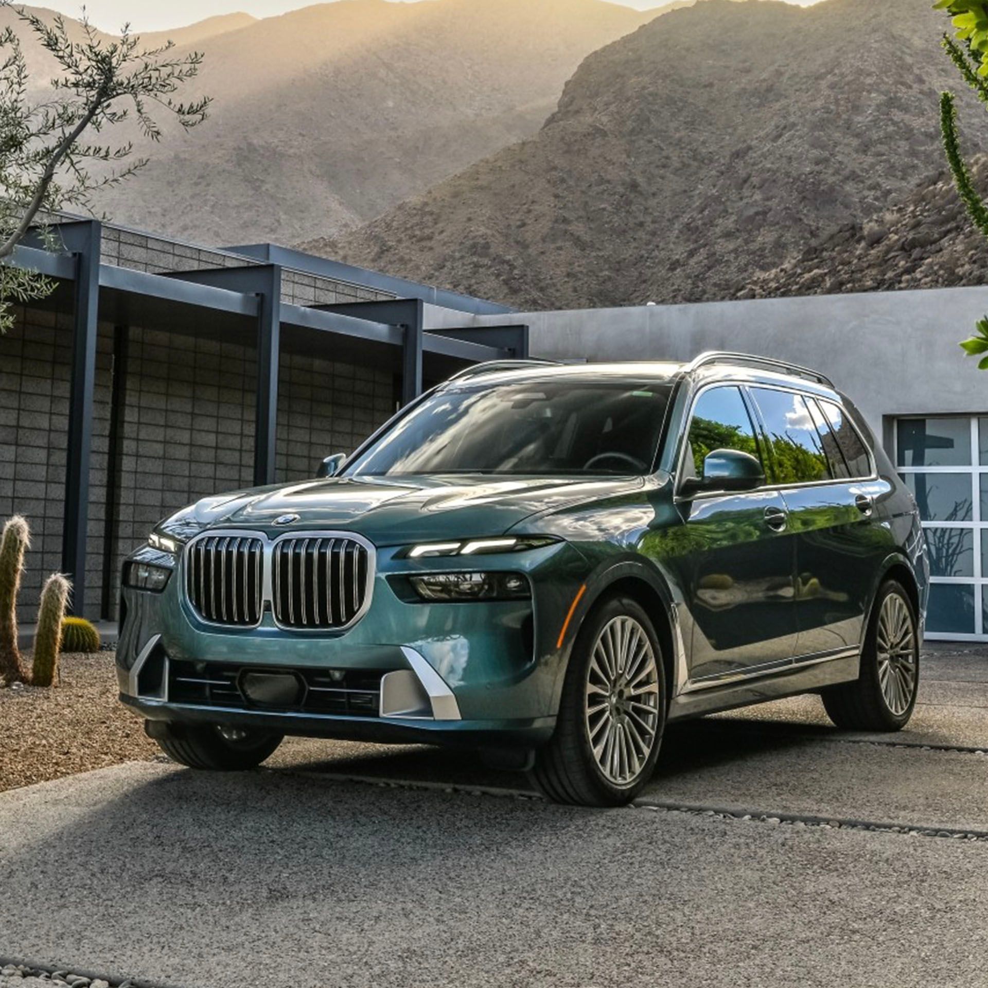 2024 Lexus Lx Vs Bmw X7:  The Unexpected Winner Might Surprise You! - pe9w6u5