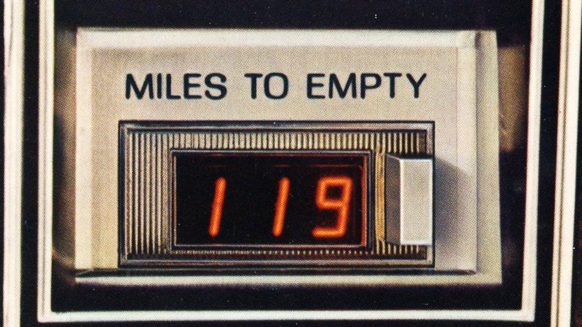 Image of a Lincoln Continental Mark V 'miles until empty' gauge