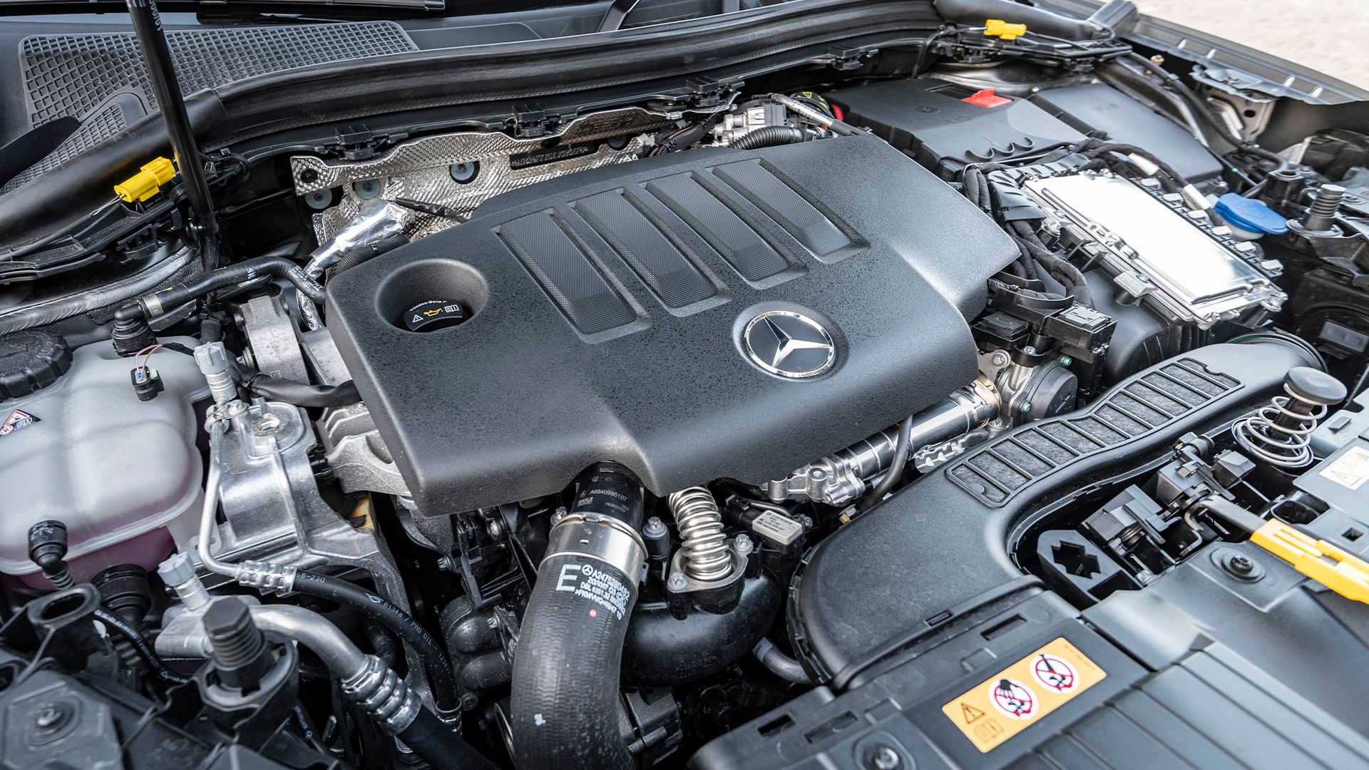 Mercedes-Benz GLA Class - Engine bay