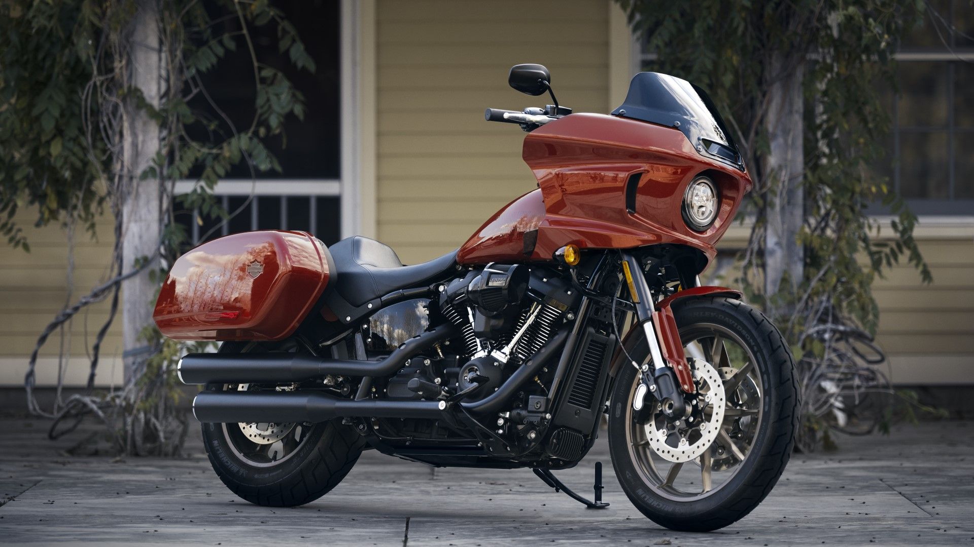 2024 Harley-Davidson Low Rider ST hd American Cruiser wallpaper view