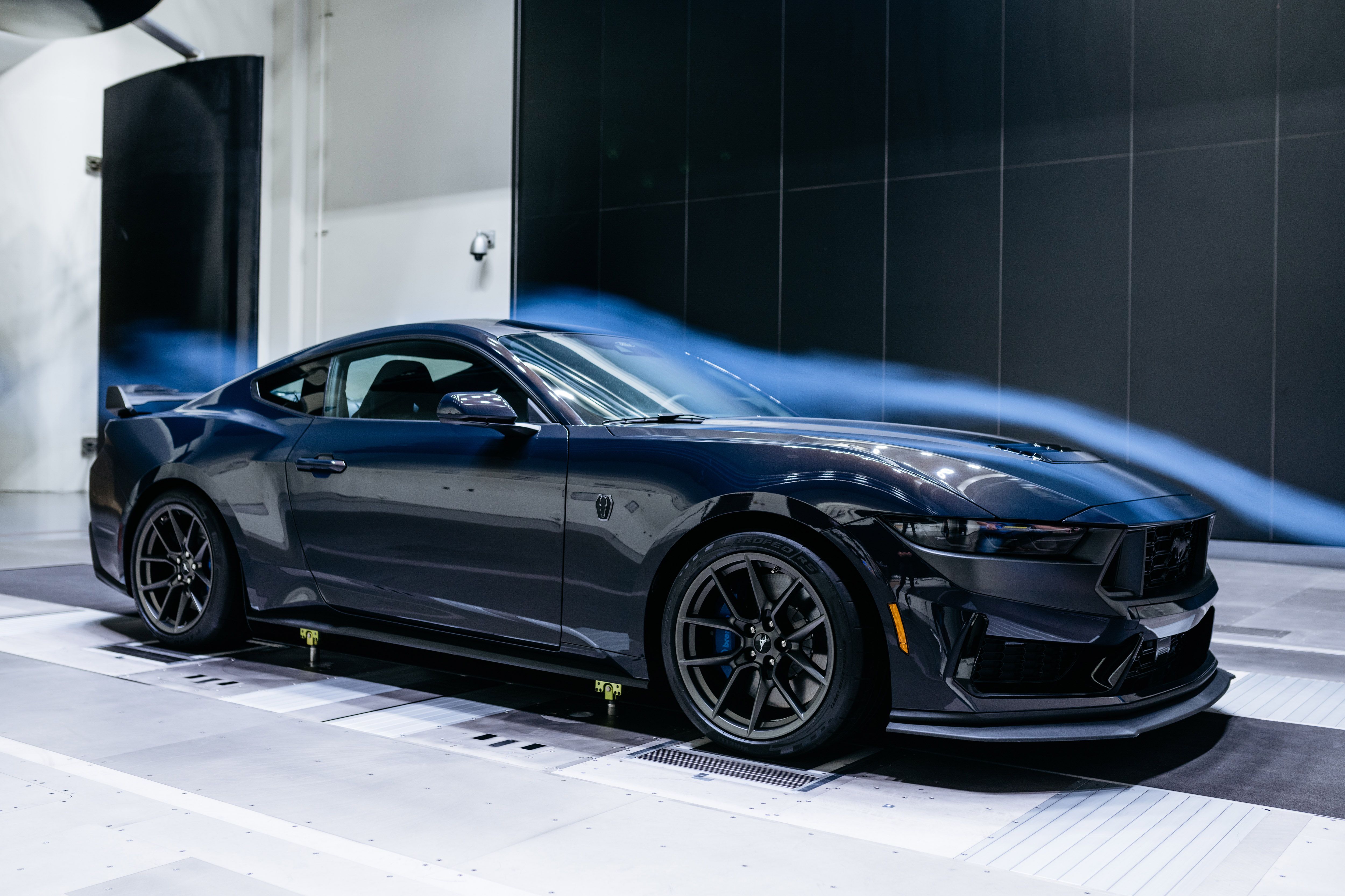 2024 Ford Mustang Dark Horse em um túnel de vento