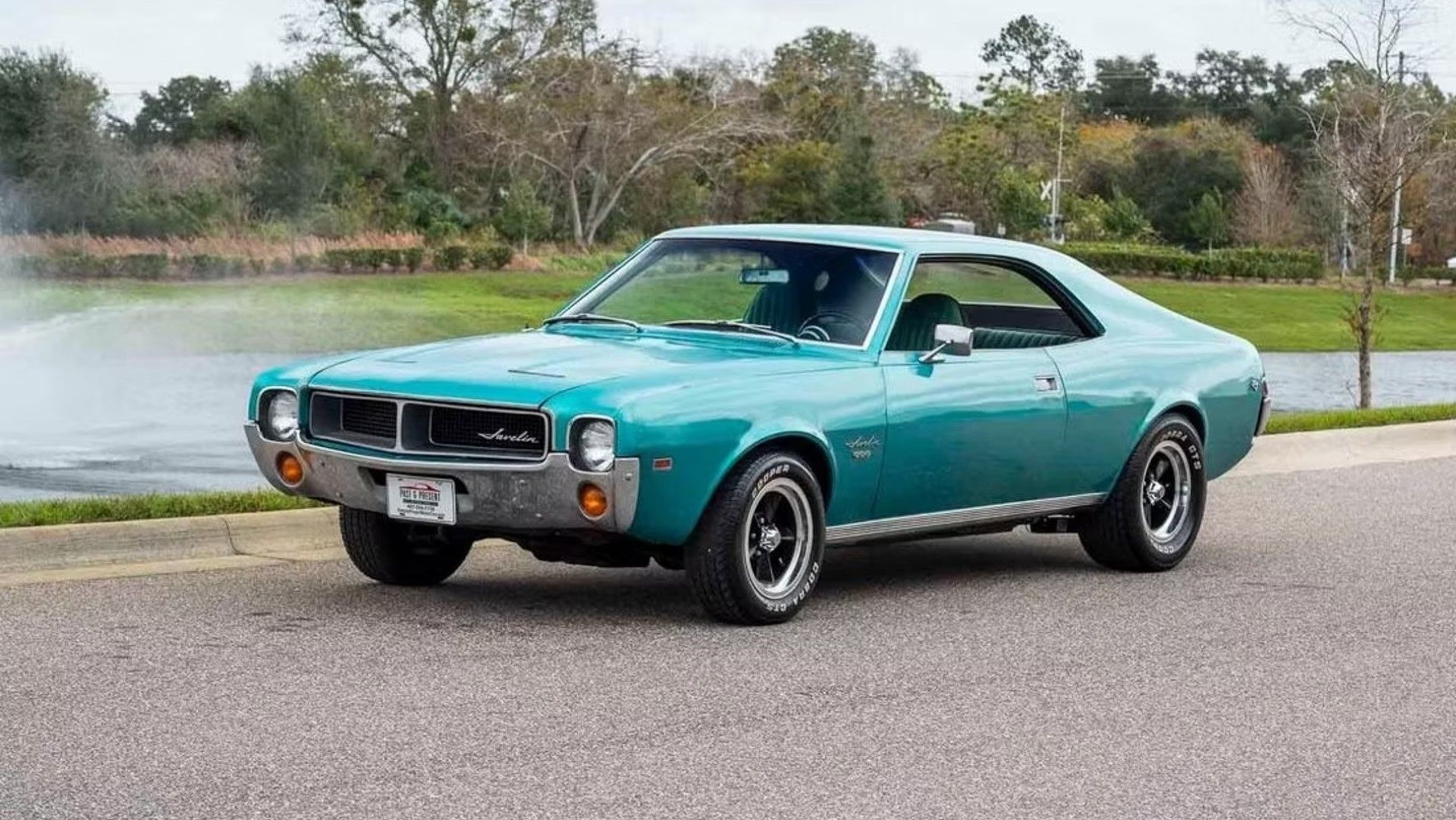 1968 AMC Javelin Factory 4 Speed, front quarter view