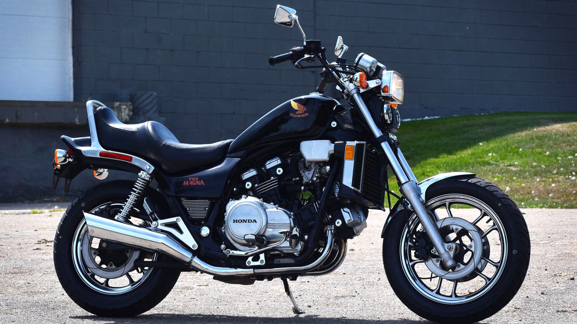 honda magna v65