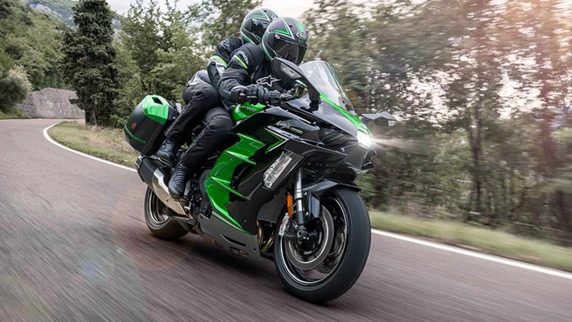 10 Best Touring Motorcycles On The Market In 2024 10 Best Touring Motorcycles On The Market In 2024