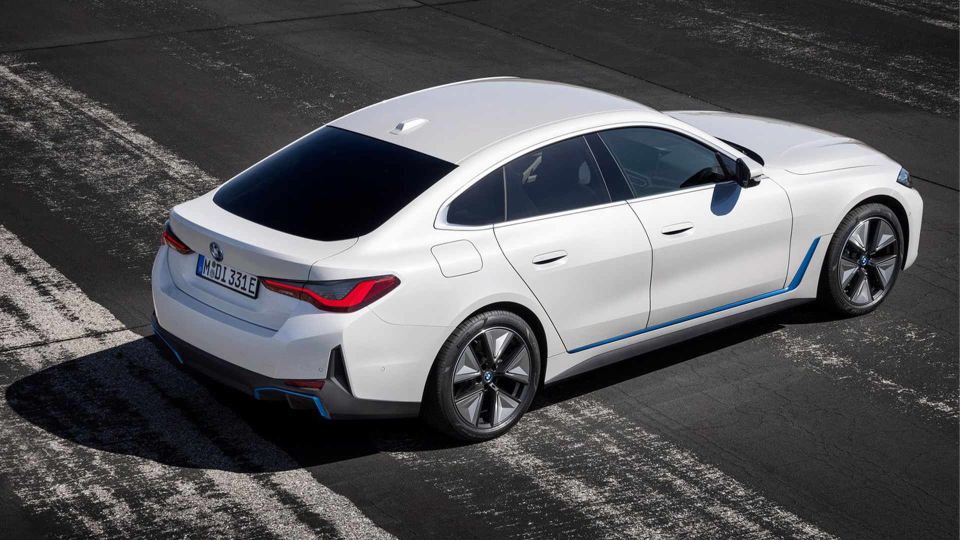 BMW i4 - foto aérea