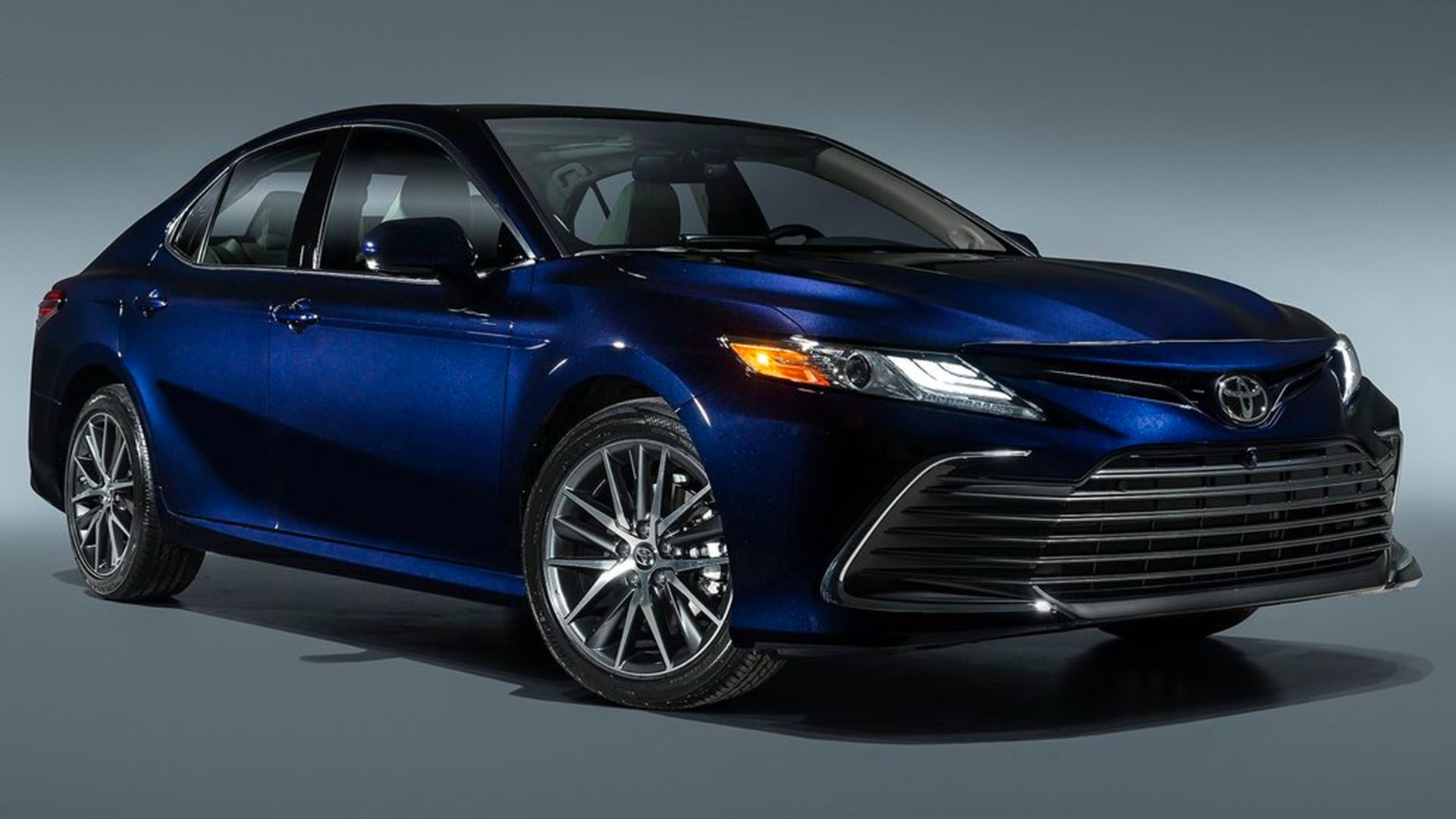 Toyota Camry 2024