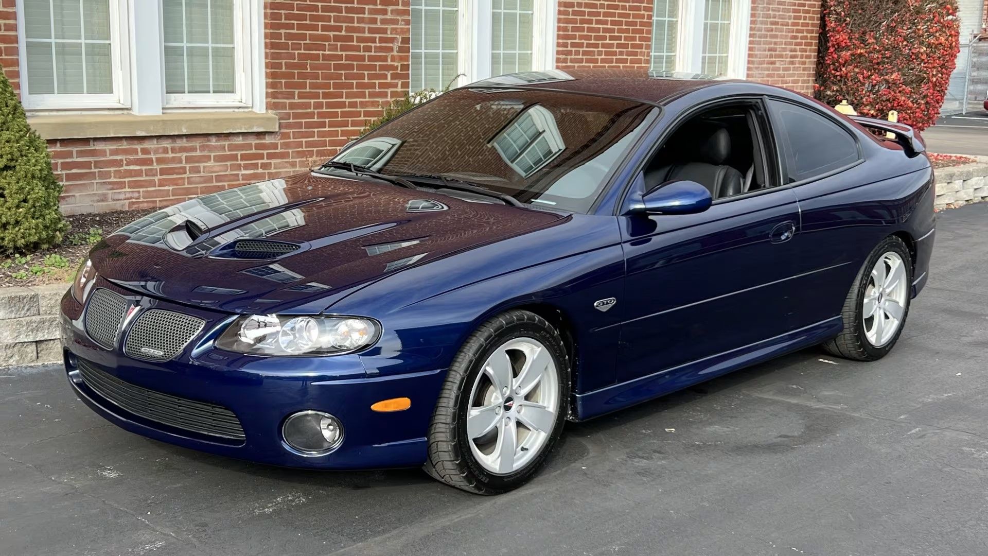 blue 2005 Pontiac GTO parked