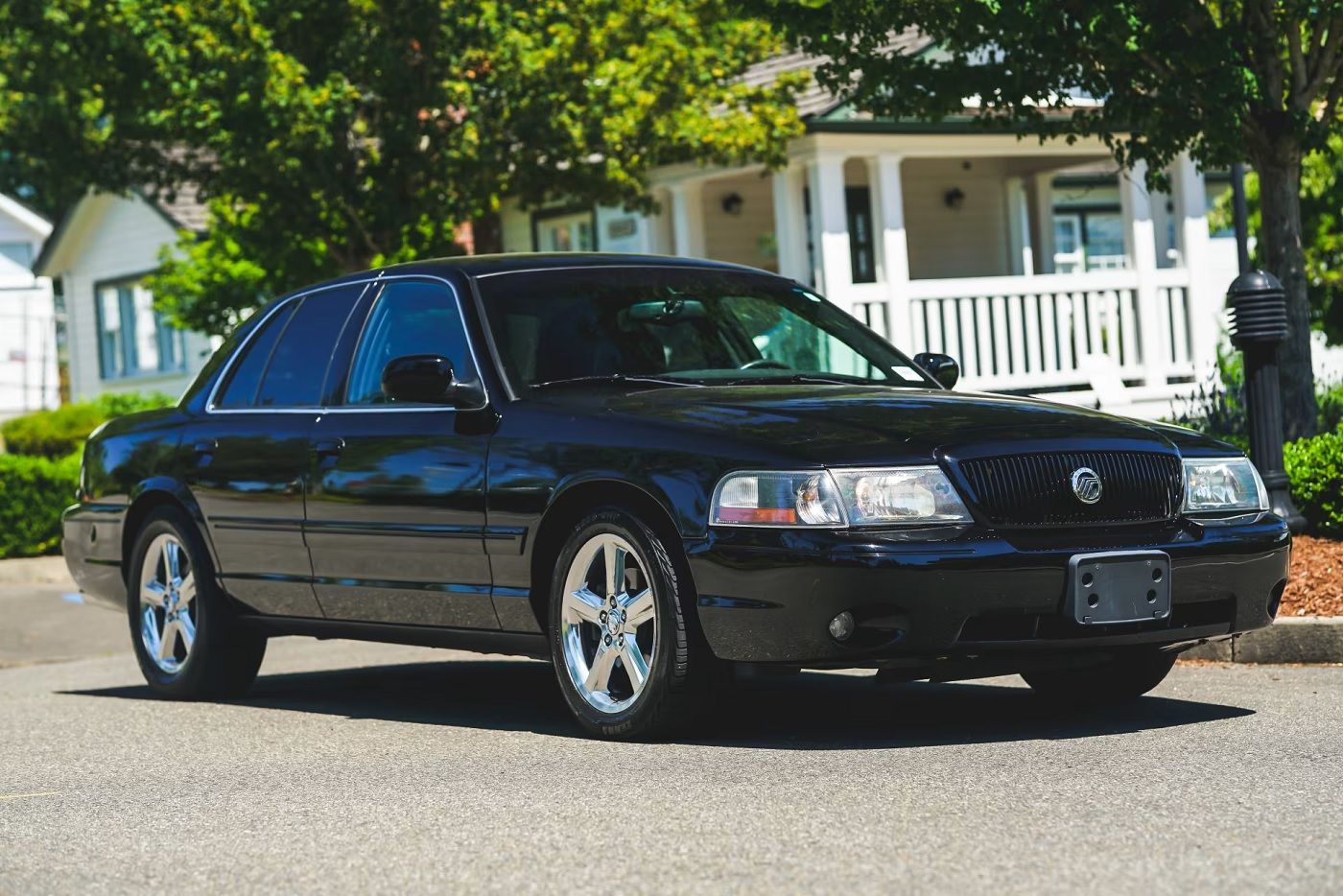 Black 2003 Mercury Marauder