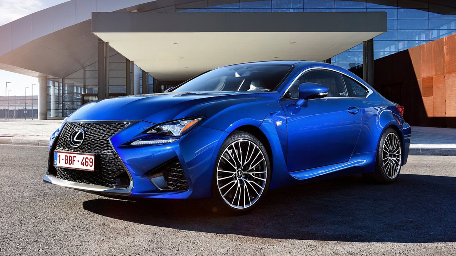 2016 Lexus RC - Front 3_4 angle