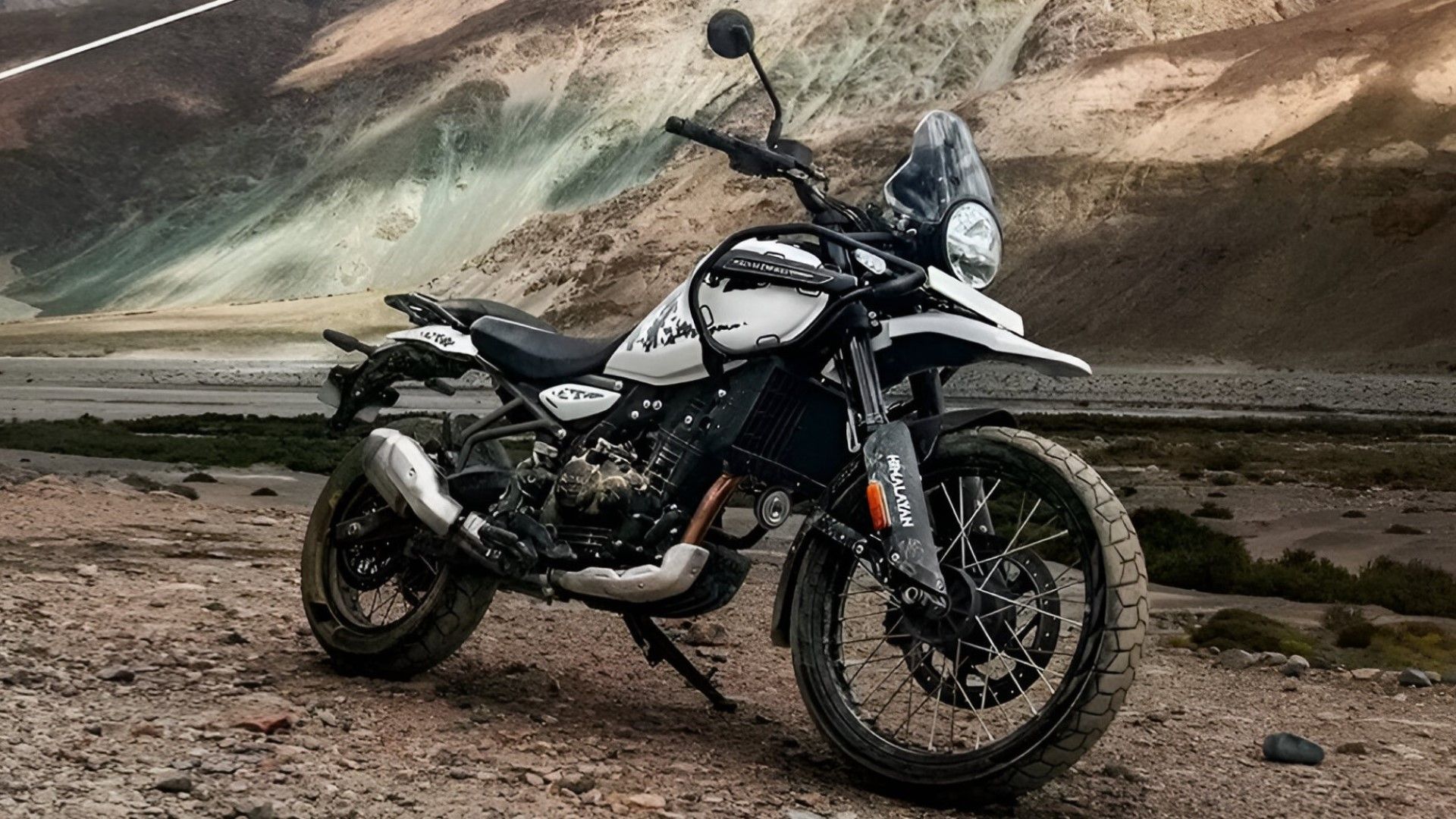 Here S Why The New Royal Enfield Himalayan S Sherpa 450 Engine Is A Big   2024 Royal Enfield Himalayan 450 Official Teaser 1 