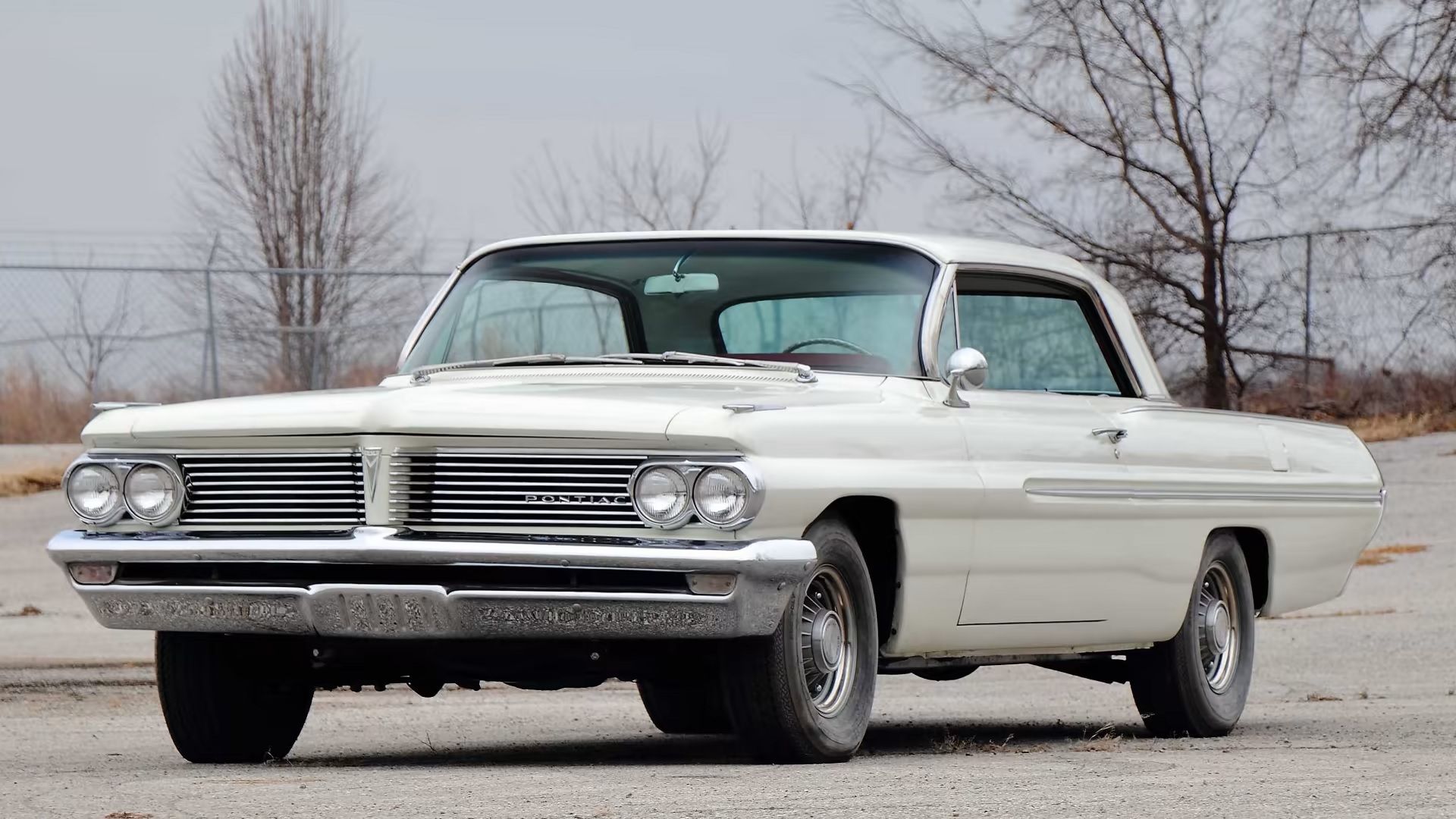 Branco 1962 Pontiac Catalina Super Duty dianteiro