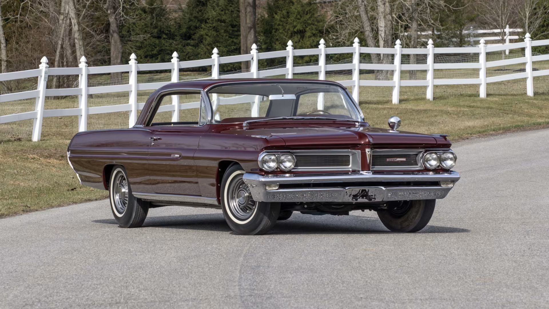 Frente do Pontiac Grand Prix SD de 1962