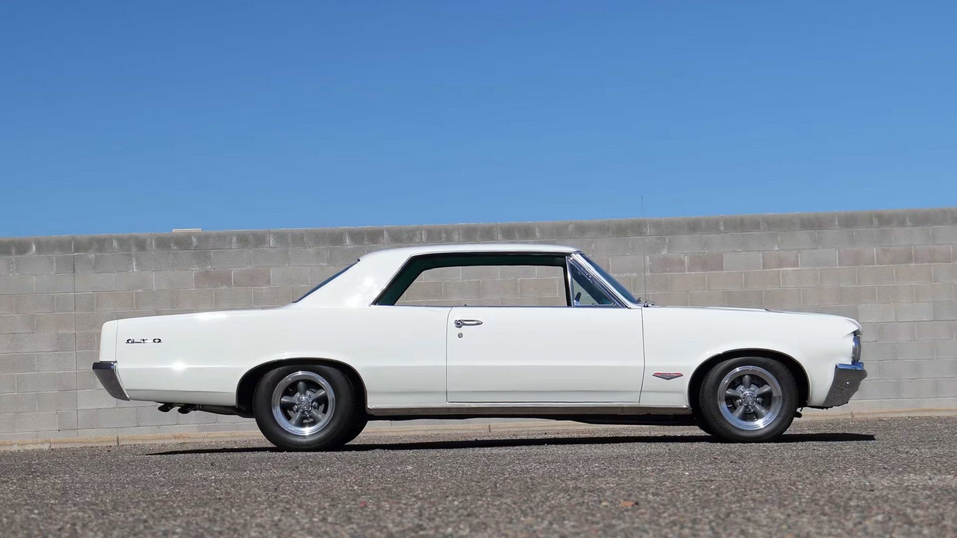 Branco 1964 Pontiac GTO