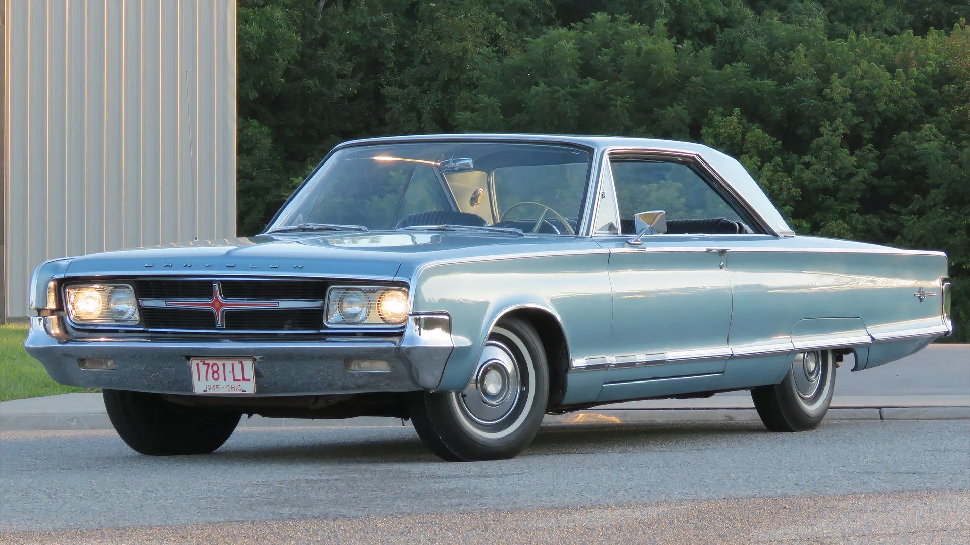 azul 1965 Chrysler 300