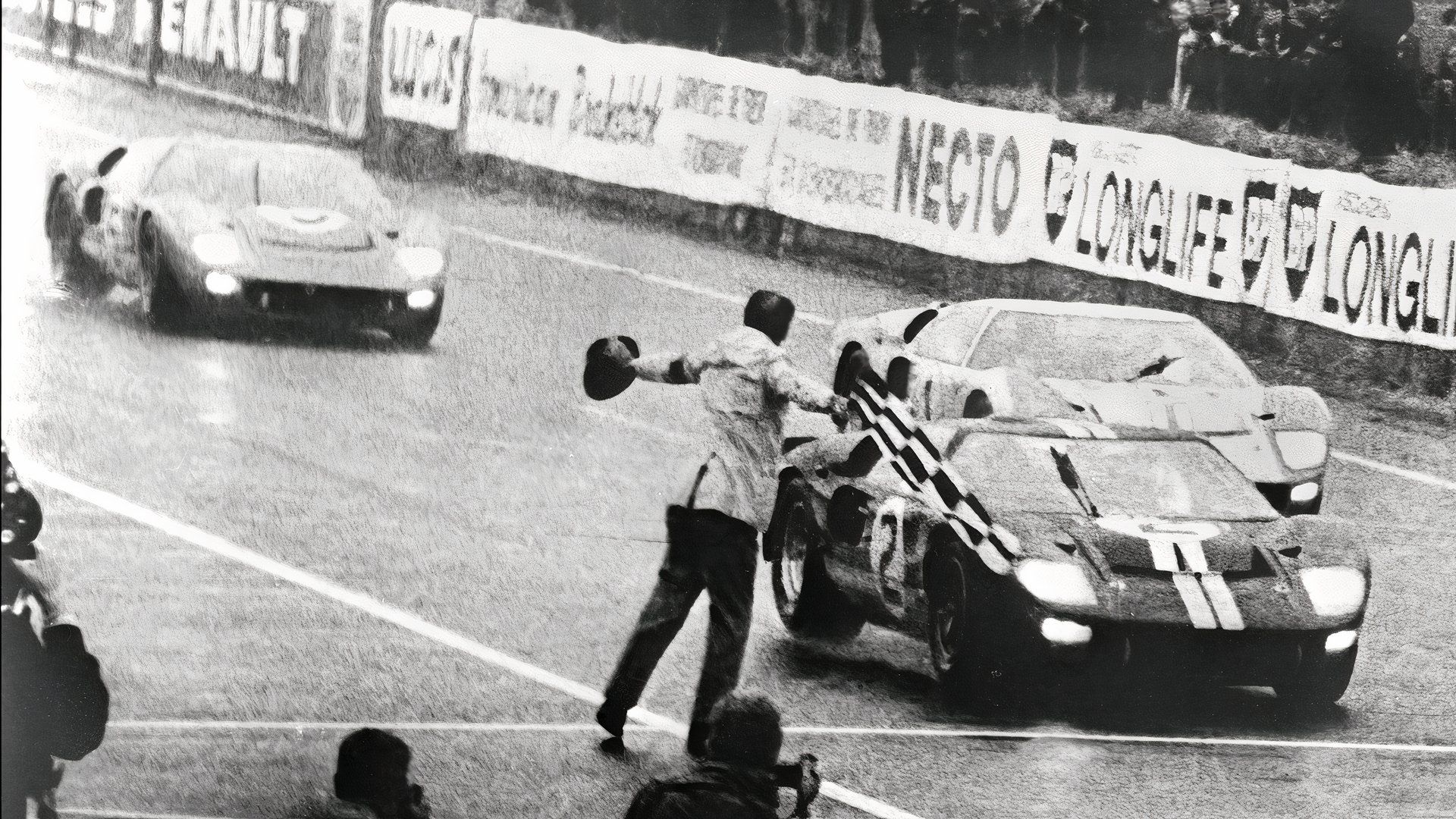 Final da corrida do Ford GT40 de 1966 em Le Mans