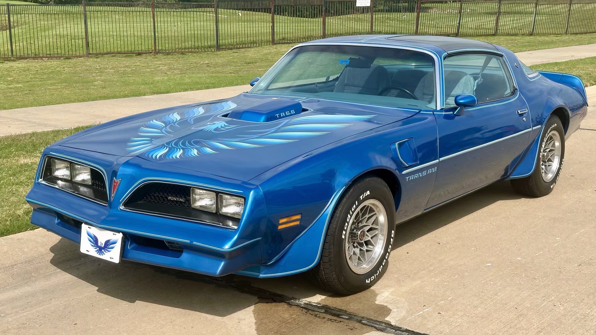 1978 Pontiac Trans Am front side