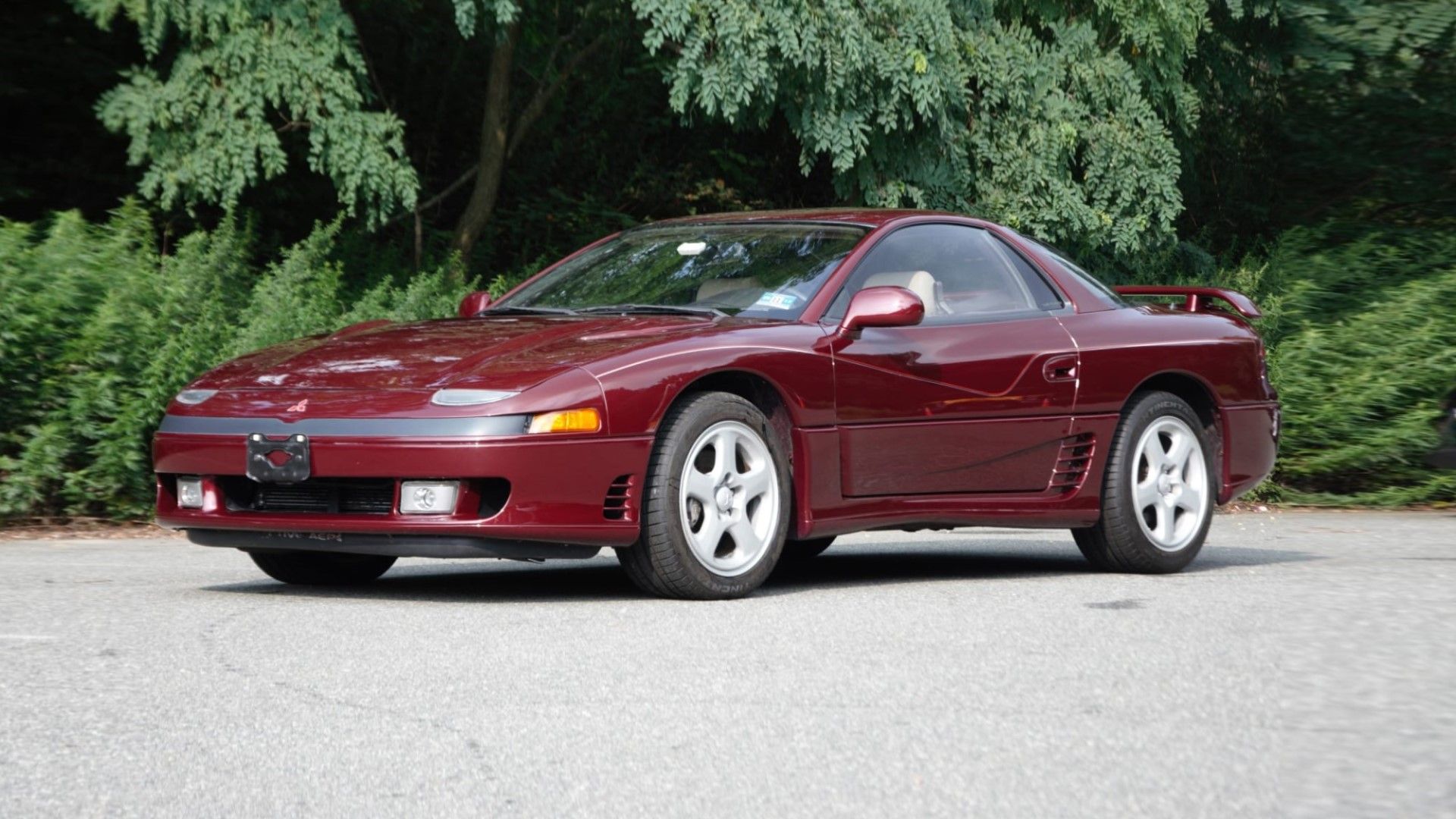 Mitsubishi 3000GT VR4 1991 vista frontal do terceiro quarto