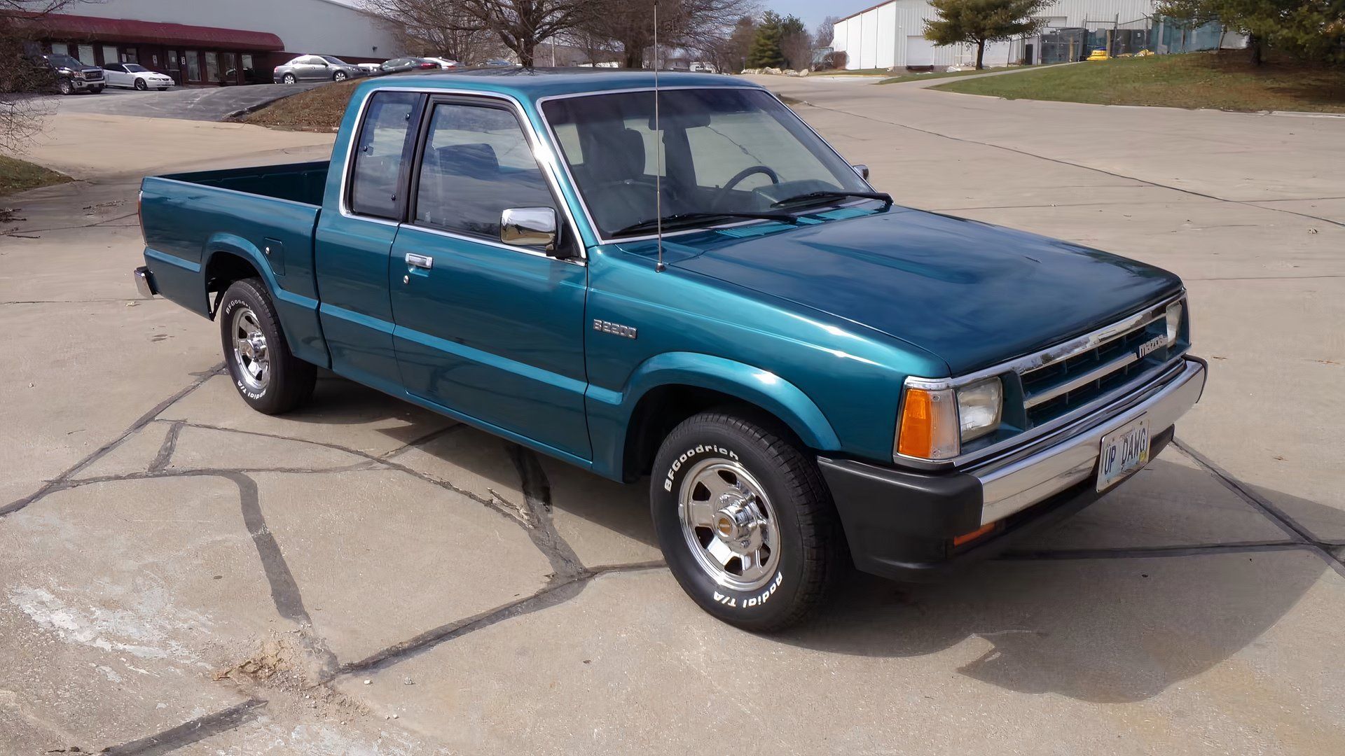 Azul 1992 Mazda Série B