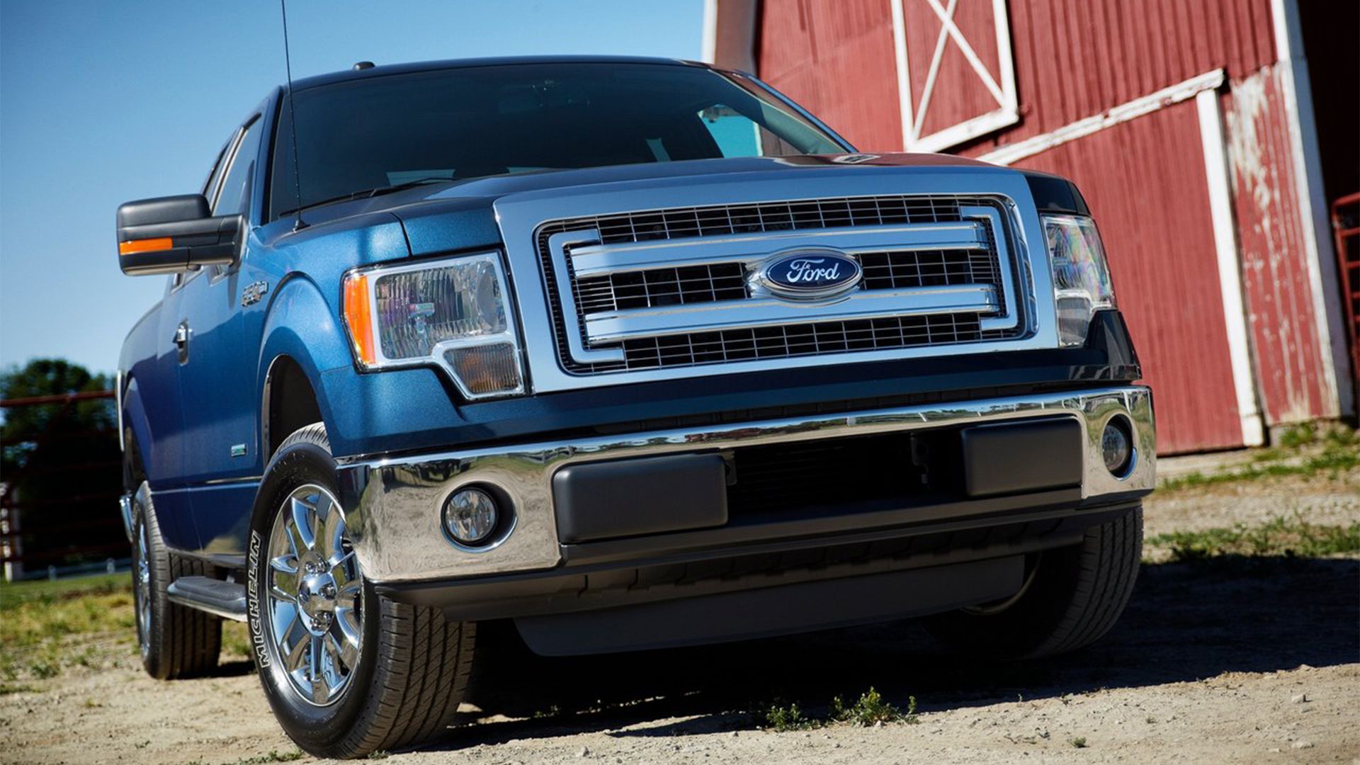 2013 Ford F150 - Frente 3/4 ângulo