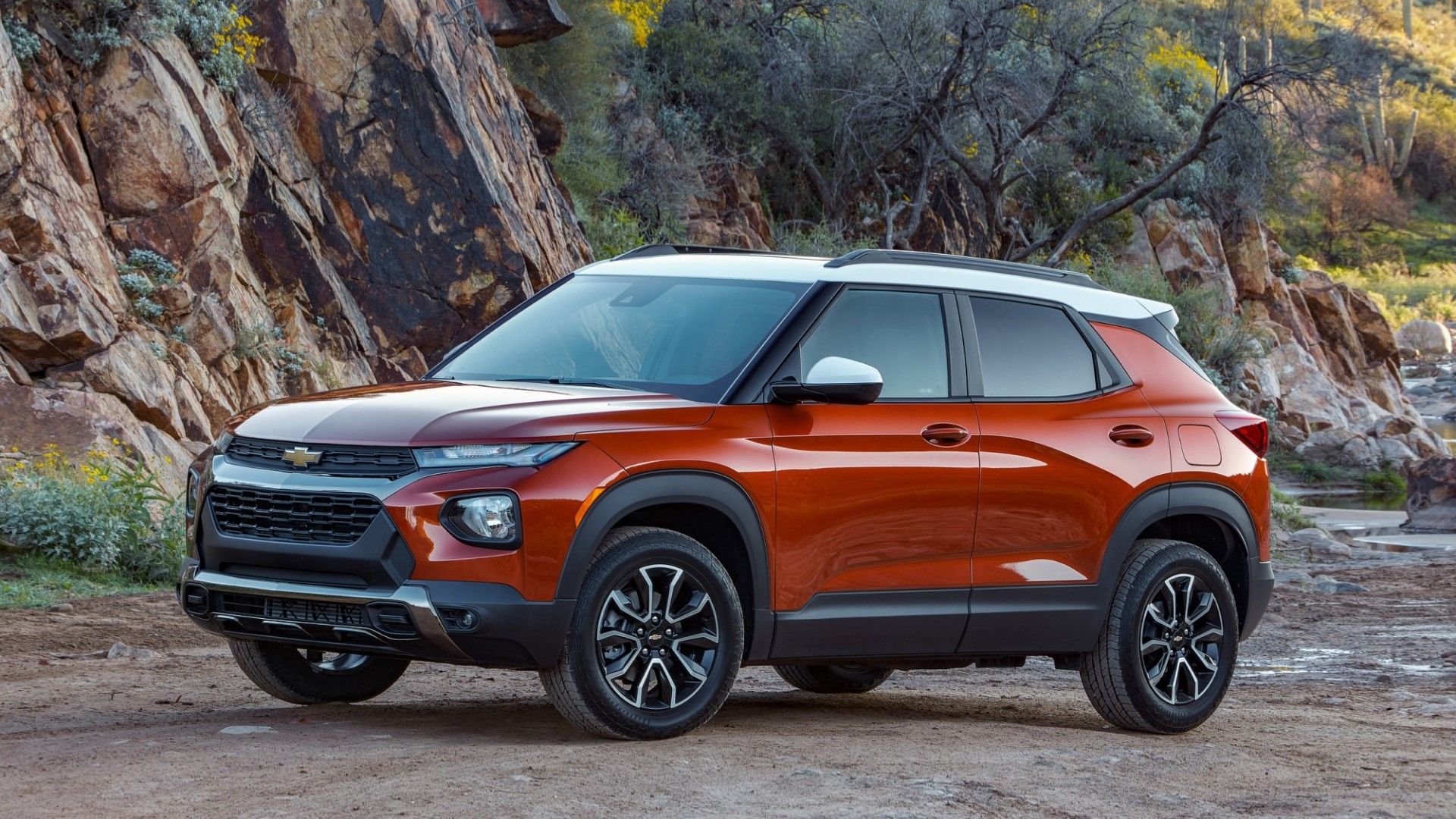 2022 Chevrolet TrailBlazer front third quarter view