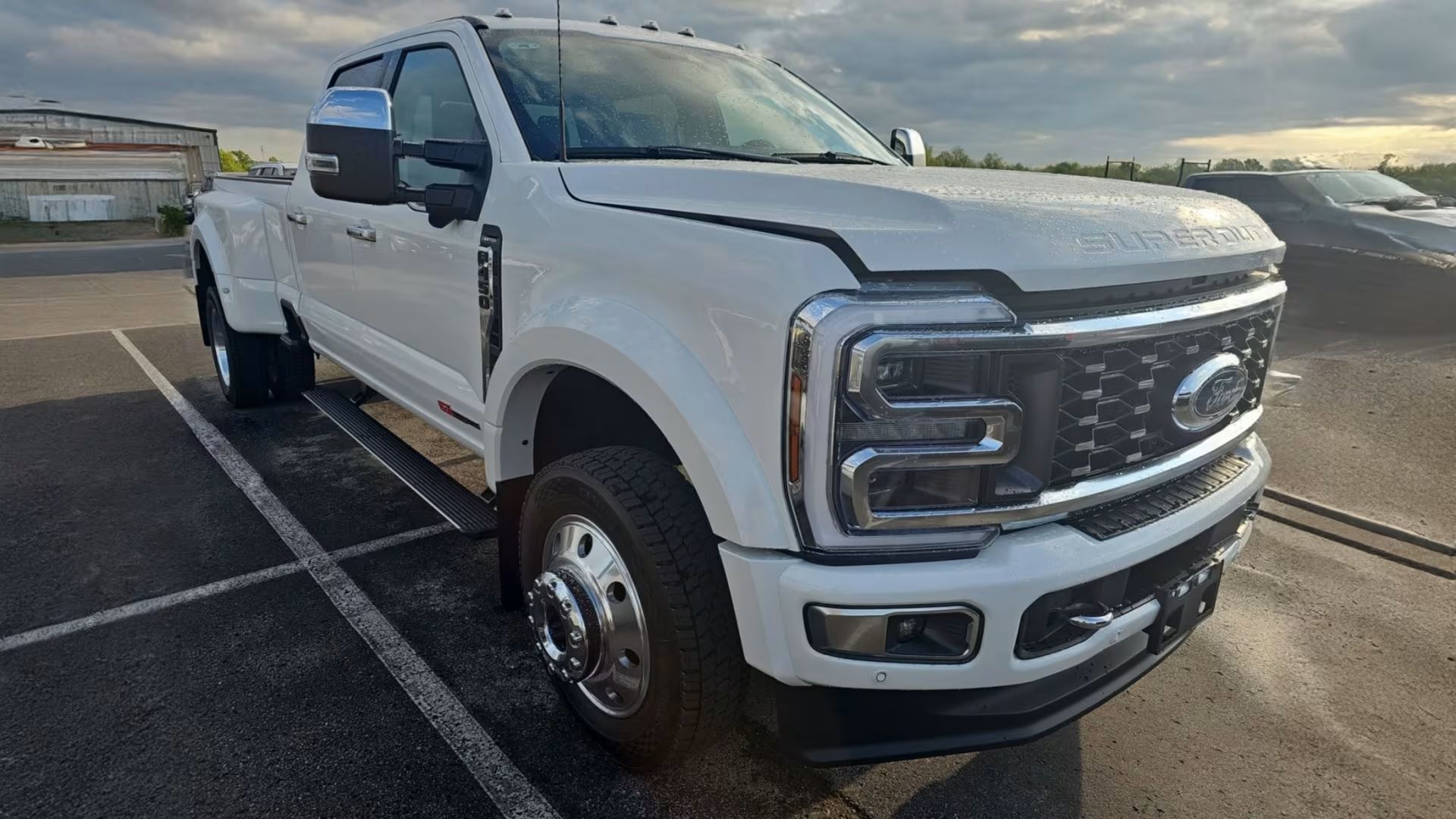 Ford F-450 branco 2024