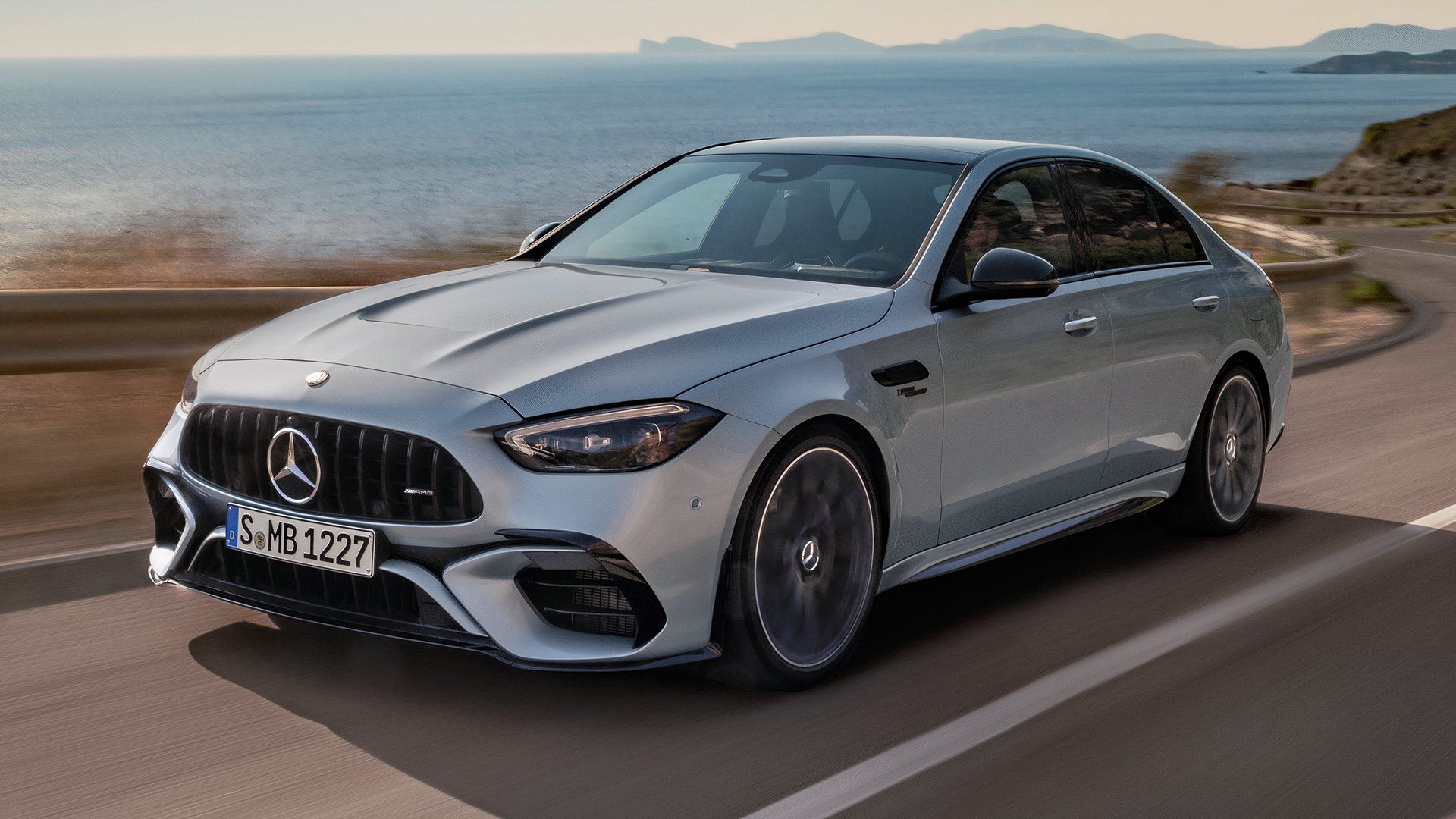prata 2024 Mercedes-AMG C 63 SE Desempenho de direção